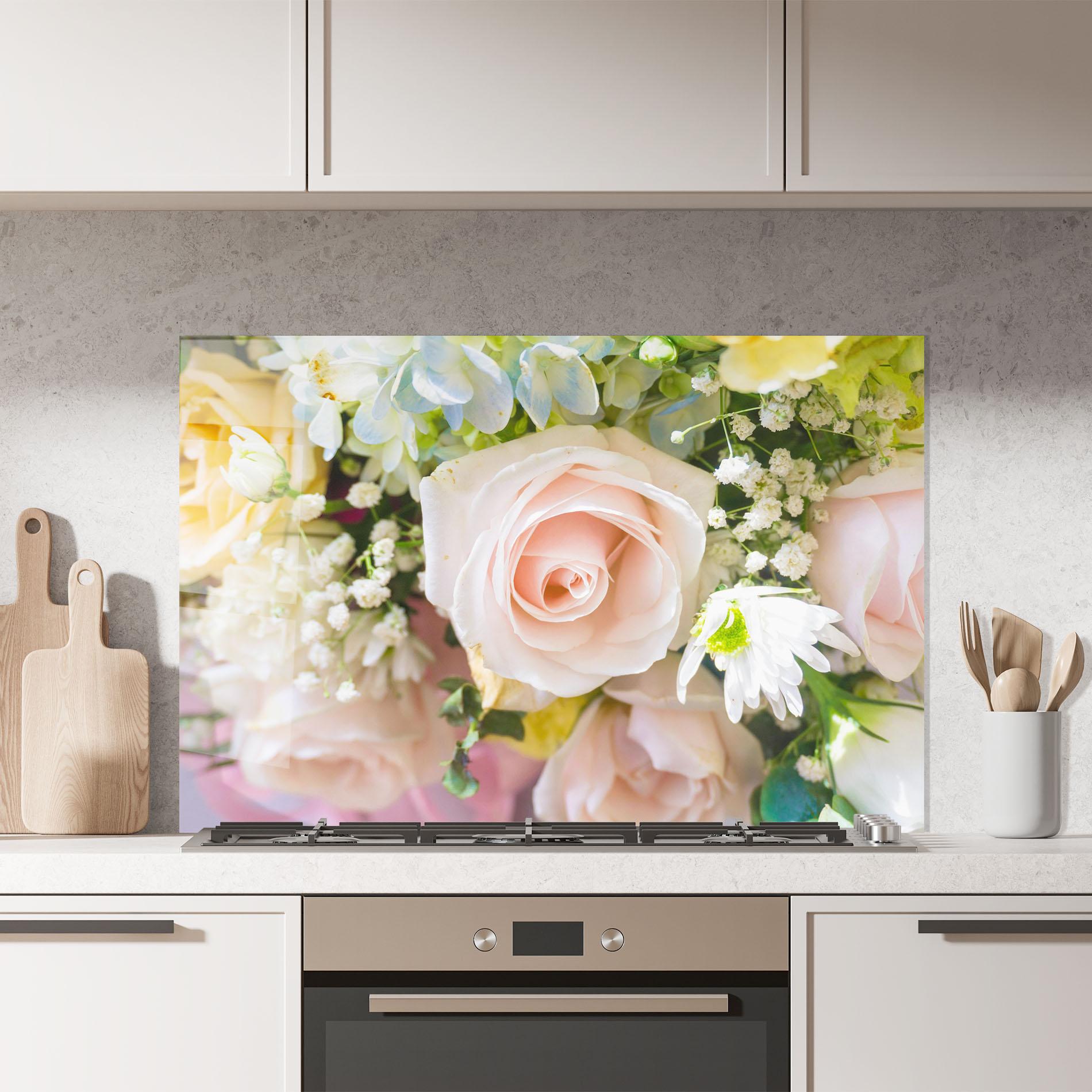 Стъклен панел за кухня Light Pink Bouquet mockup 7