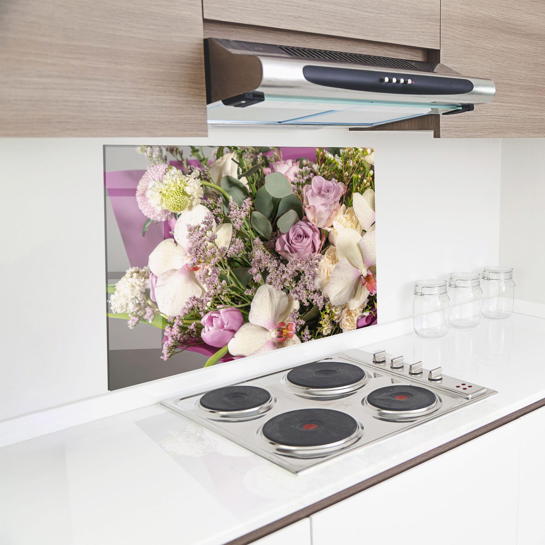 Стъклен панел за кухня Cute Purple Bouquet mockup 8
