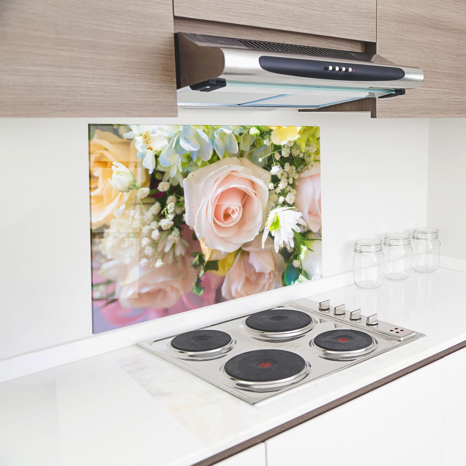 Стъклен панел за кухня Light Pink Bouquet mockup 8