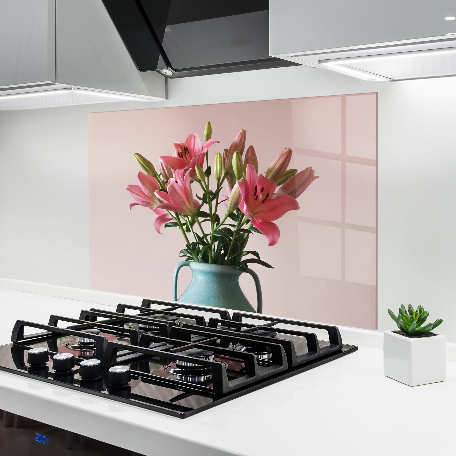 Стъклен панел за кухня Pink Lily In Vase mockup 6