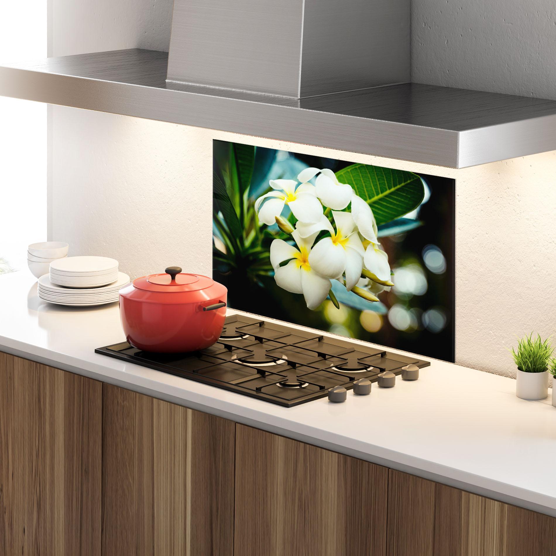 Стъклен панел за кухня Beautiful White Exotic mockup 4