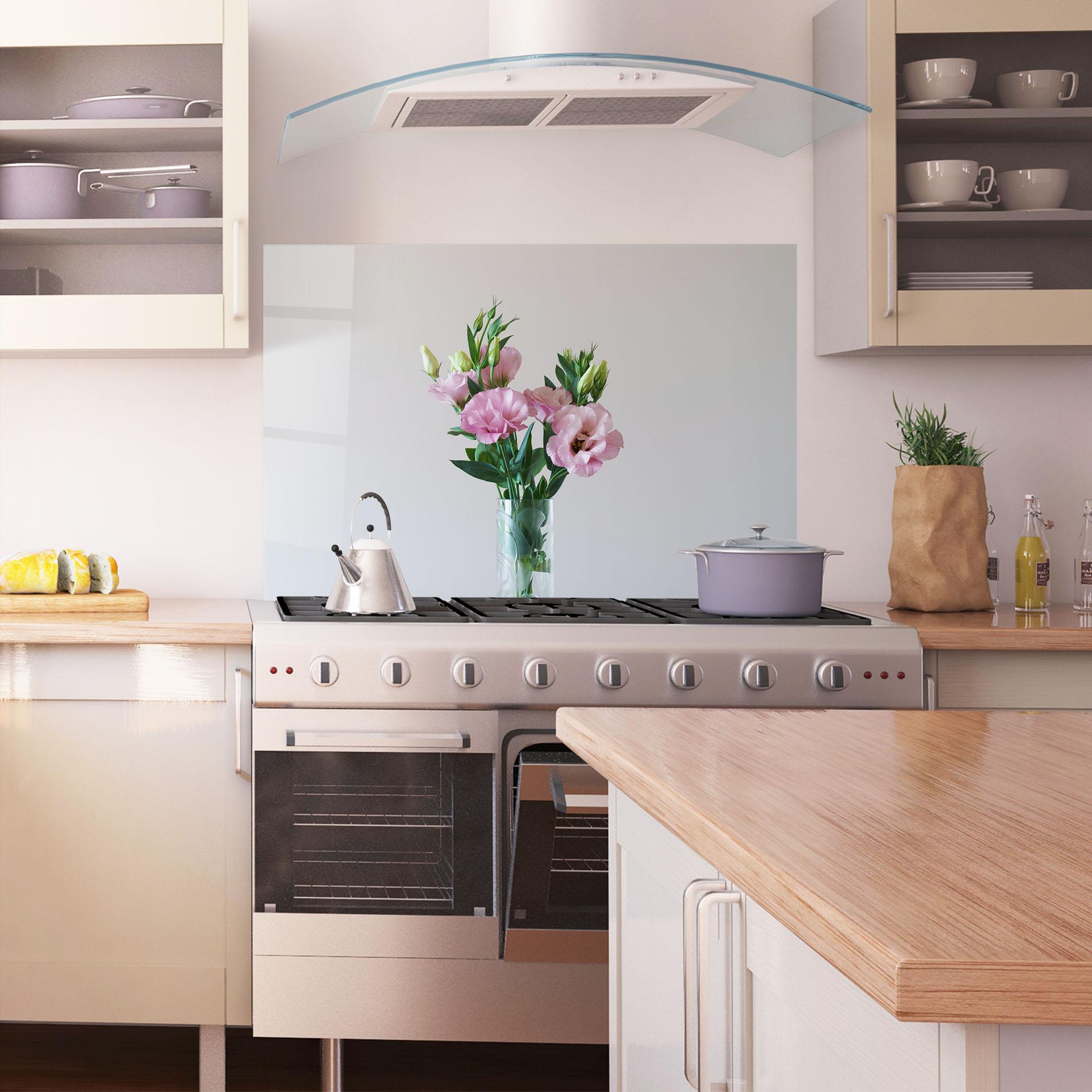 Стъклен панел за кухня Pretty Pink Flower Vase mockup 1