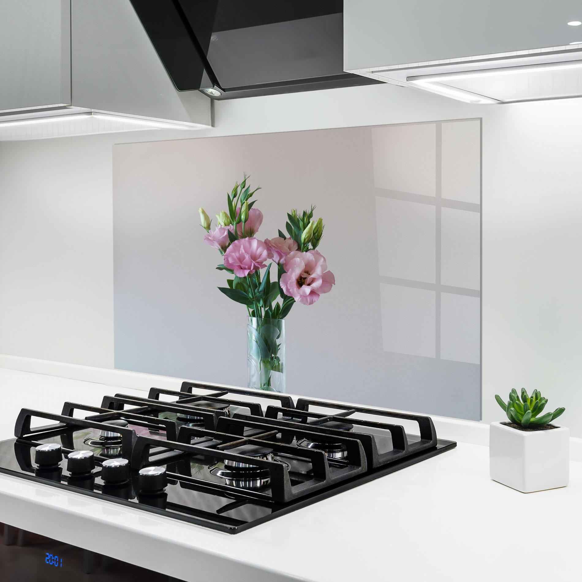 Стъклен панел за кухня Pretty Pink Flower Vase mockup 6