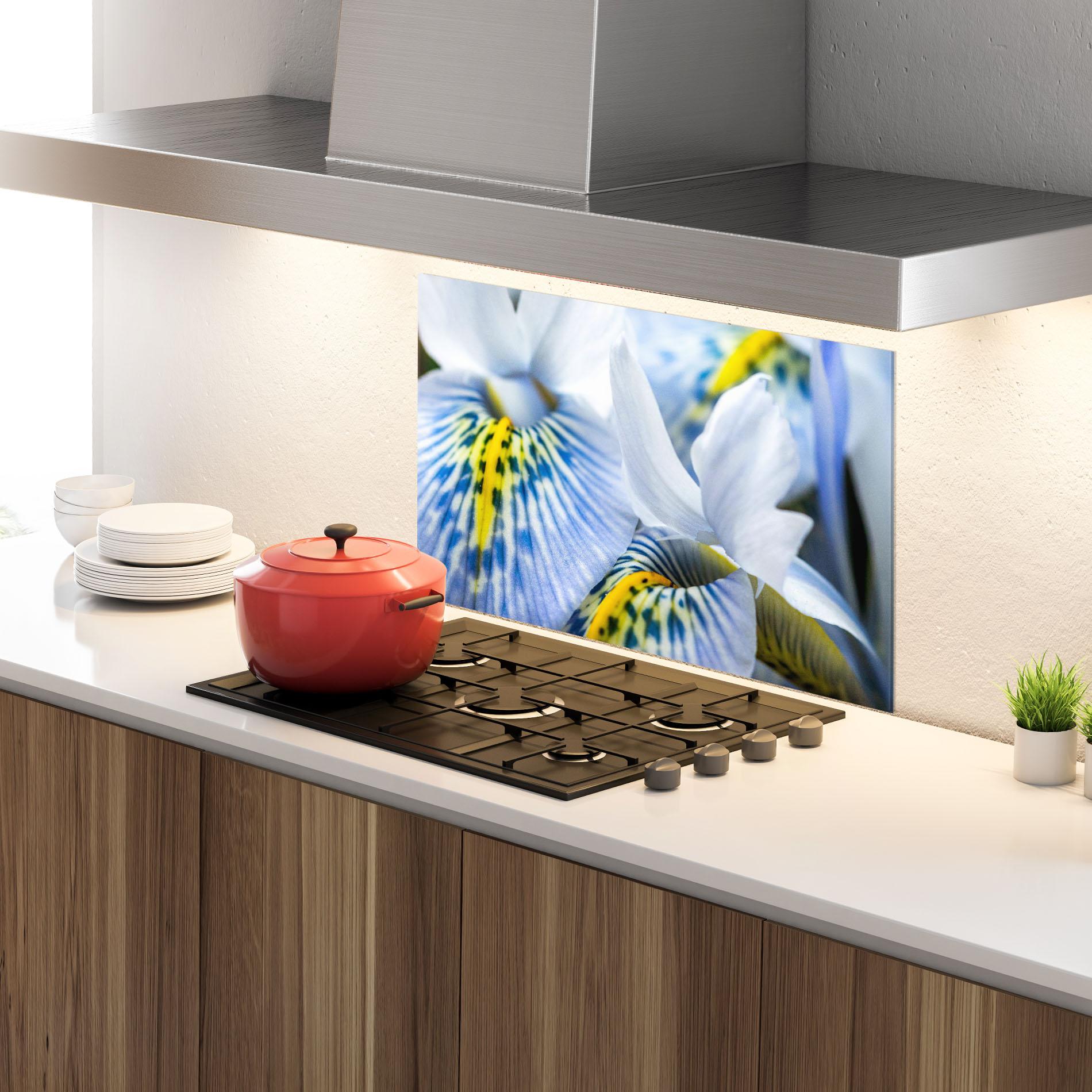 Стъклен панел за кухня Blue Yellow Iris mockup 4