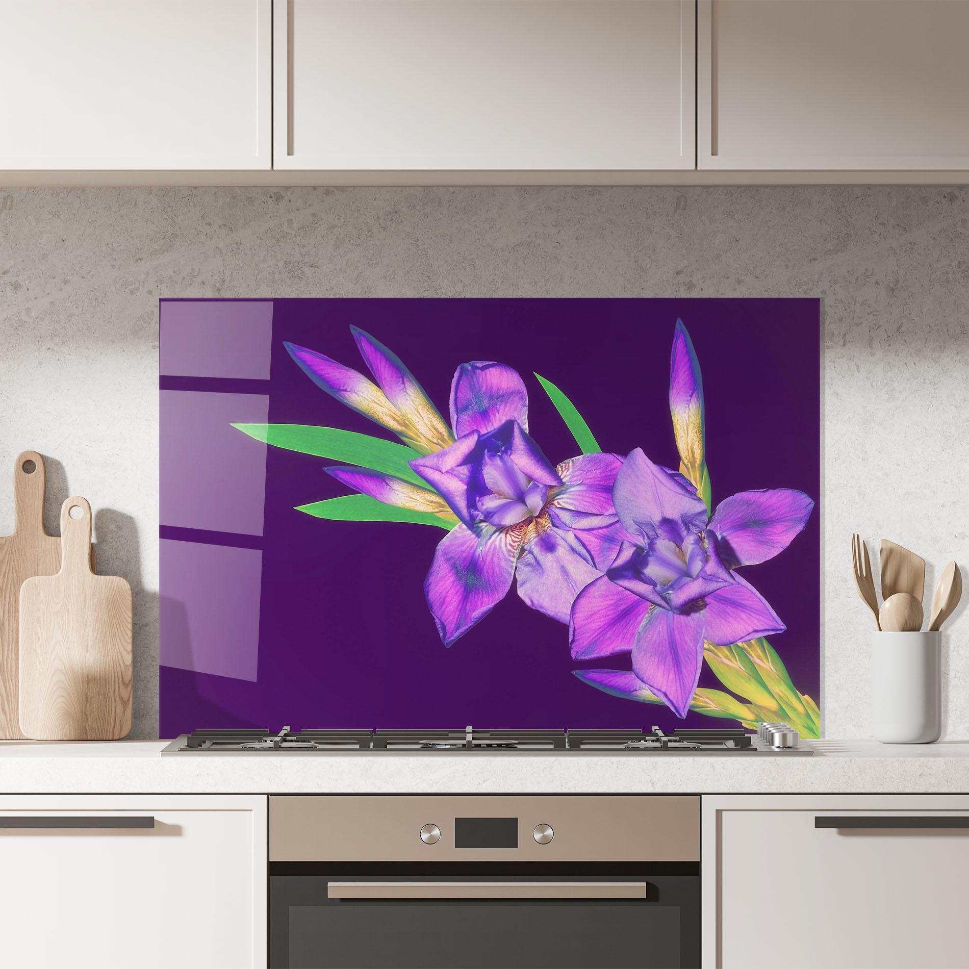 Стъклен панел за кухня Iris On Purple mockup 7