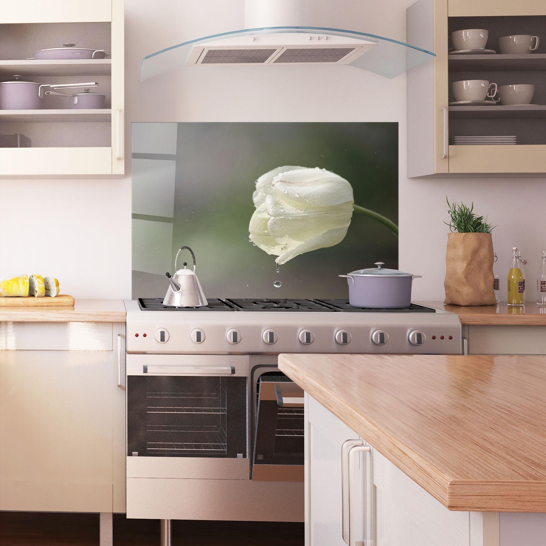 Стъклен панел за кухня White Single Tulip mockup 1