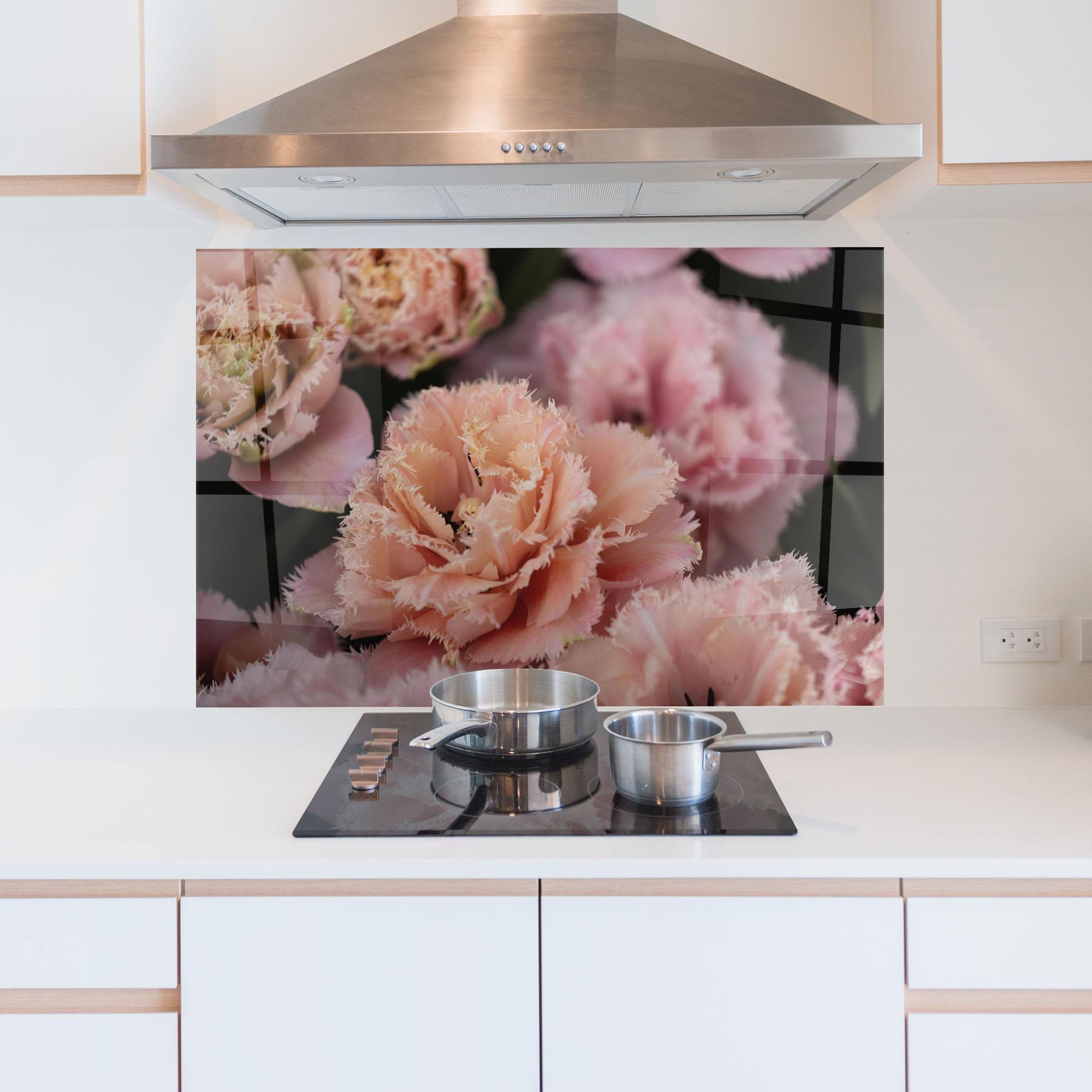 Стъклен панел за кухня Pastel Fringed Tulips mockup 5