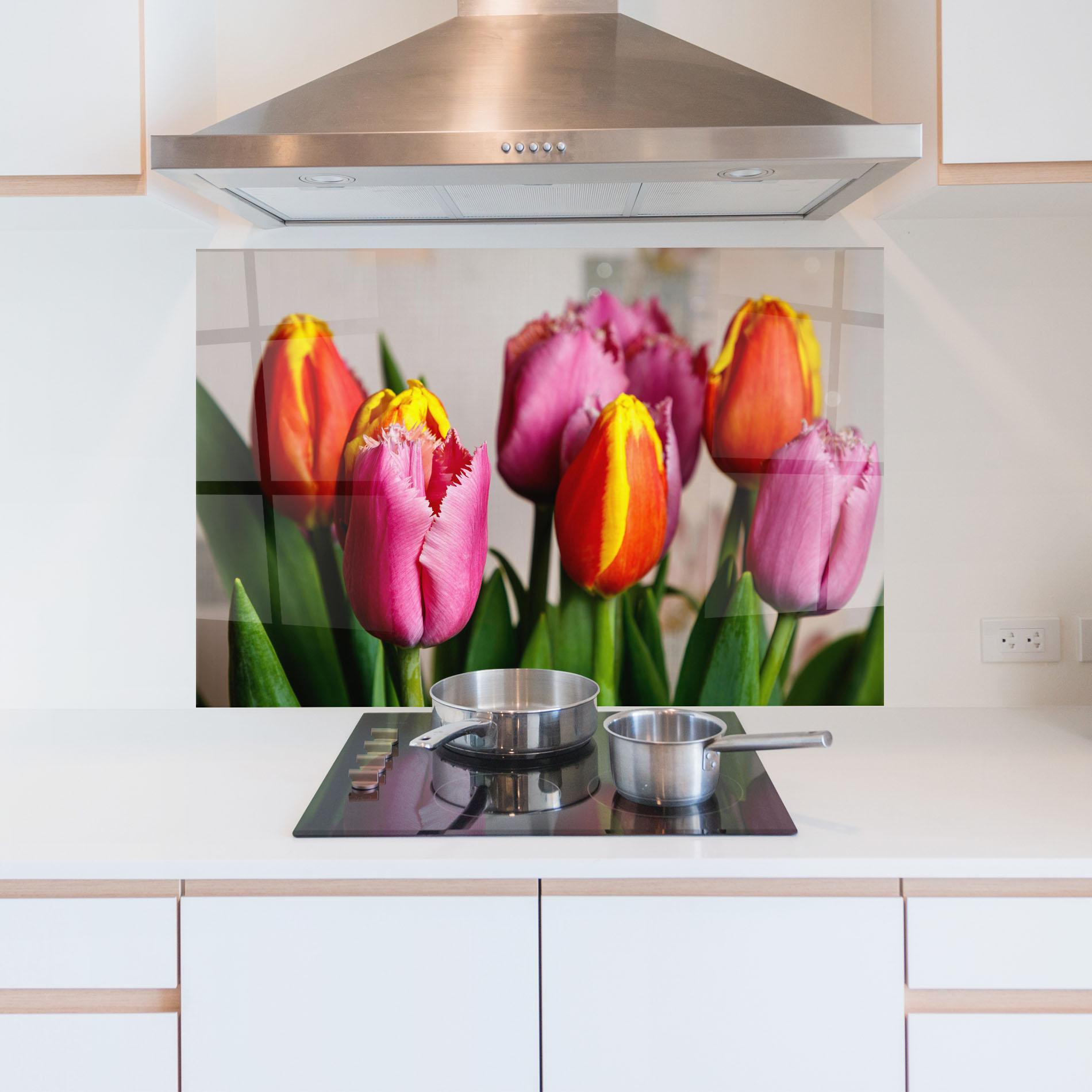 Стъклен панел за кухня Pink Orange Tulips mockup 5