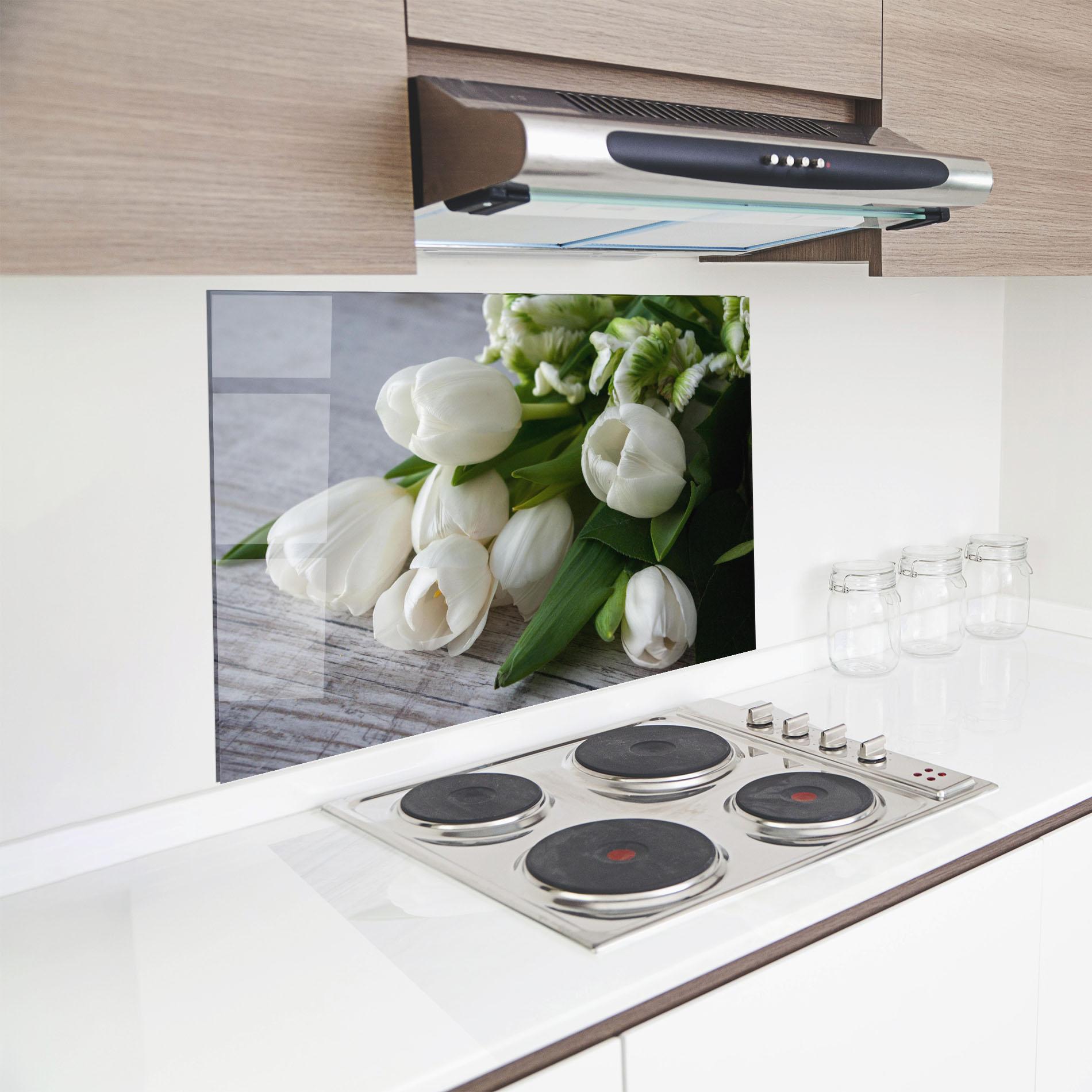Стъклен панел за кухня White Tulips Bouquet mockup 8