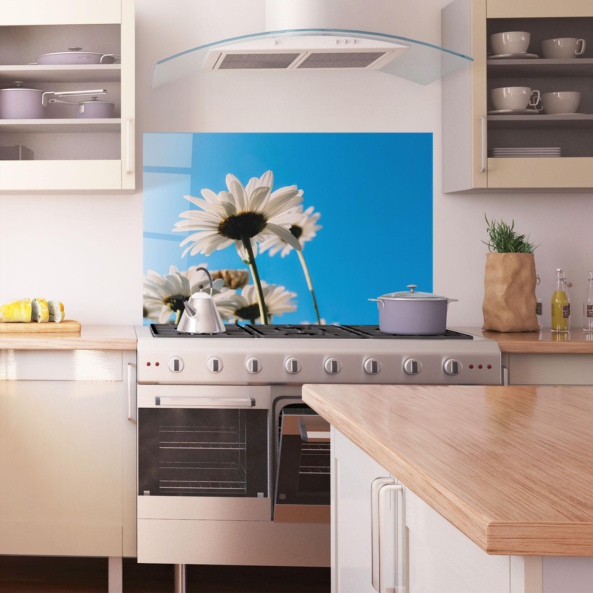 Стъклен панел за кухня Blue Sky Daisy mockup 1