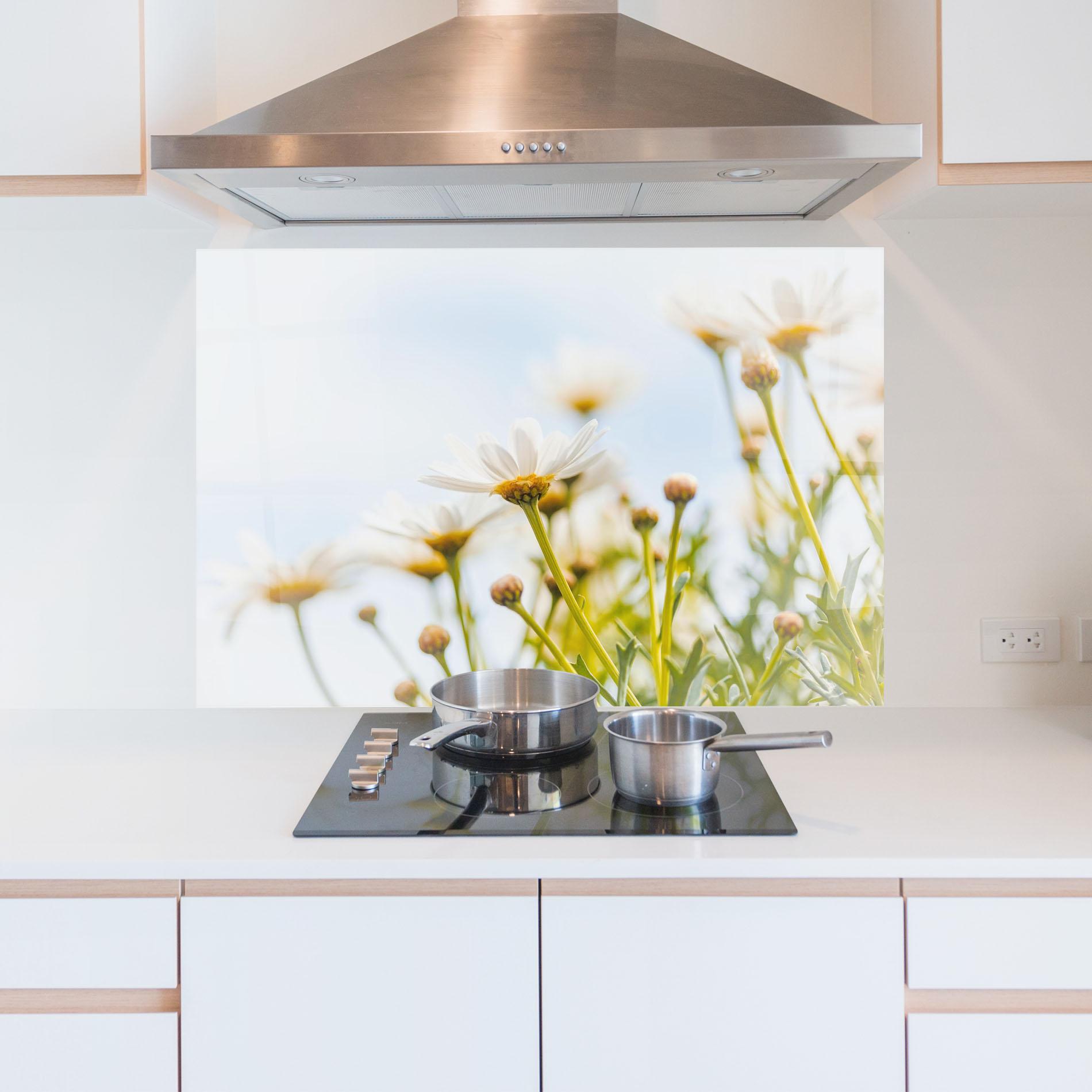 Стъклен панел за кухня Dreamy Daisy mockup 5
