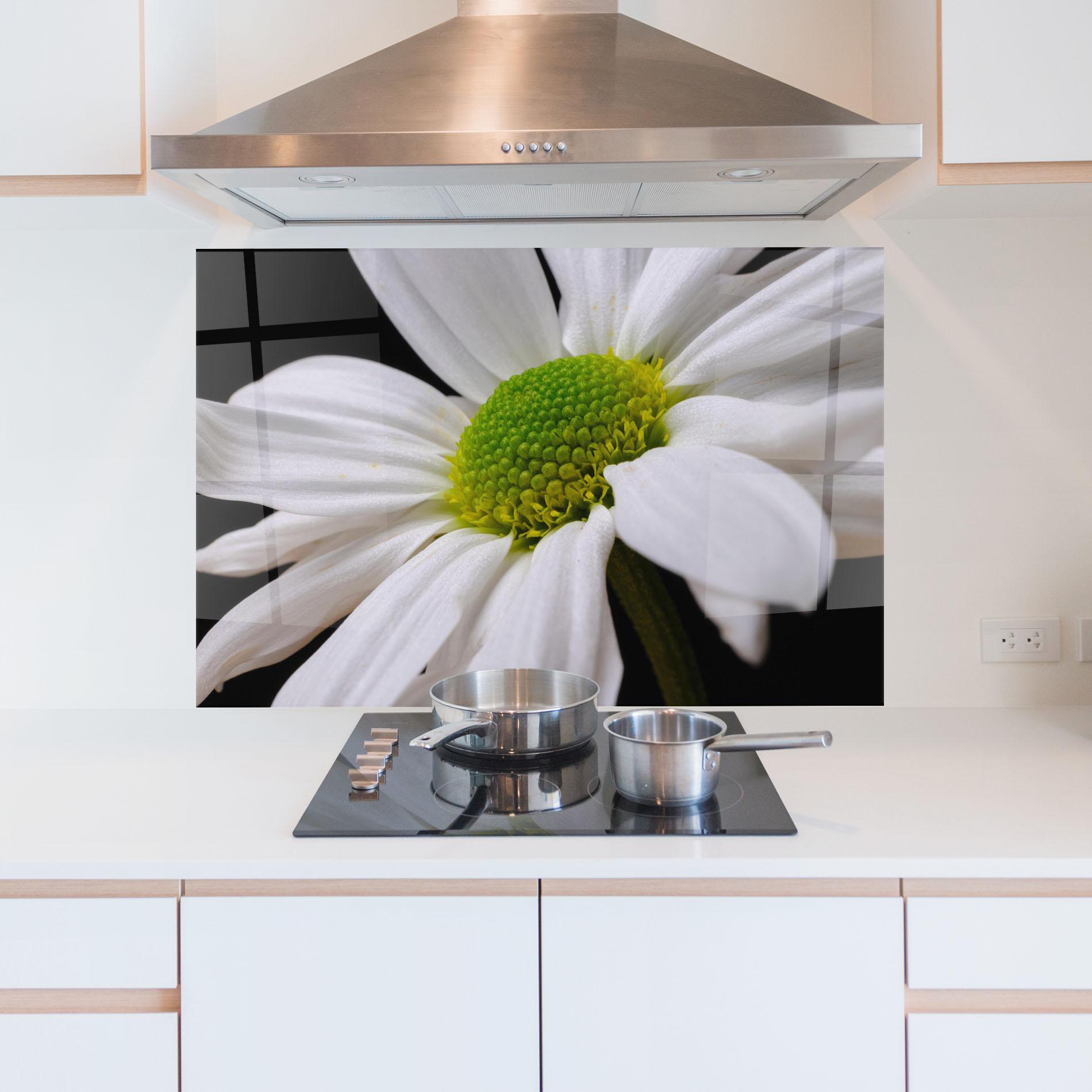 Стъклен панел за кухня Green Middle Daisy mockup 5