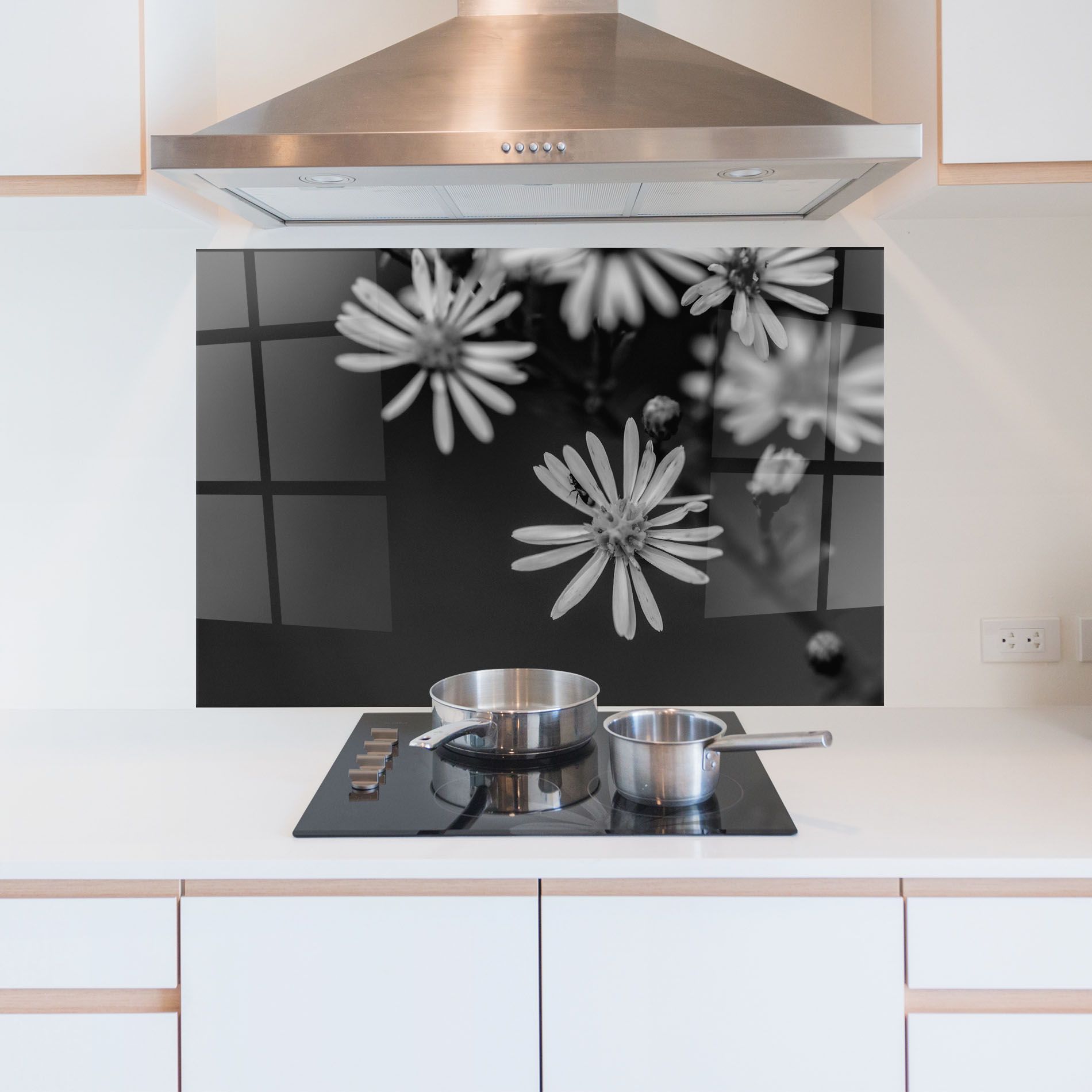 Grey Small Daisy mockup 5