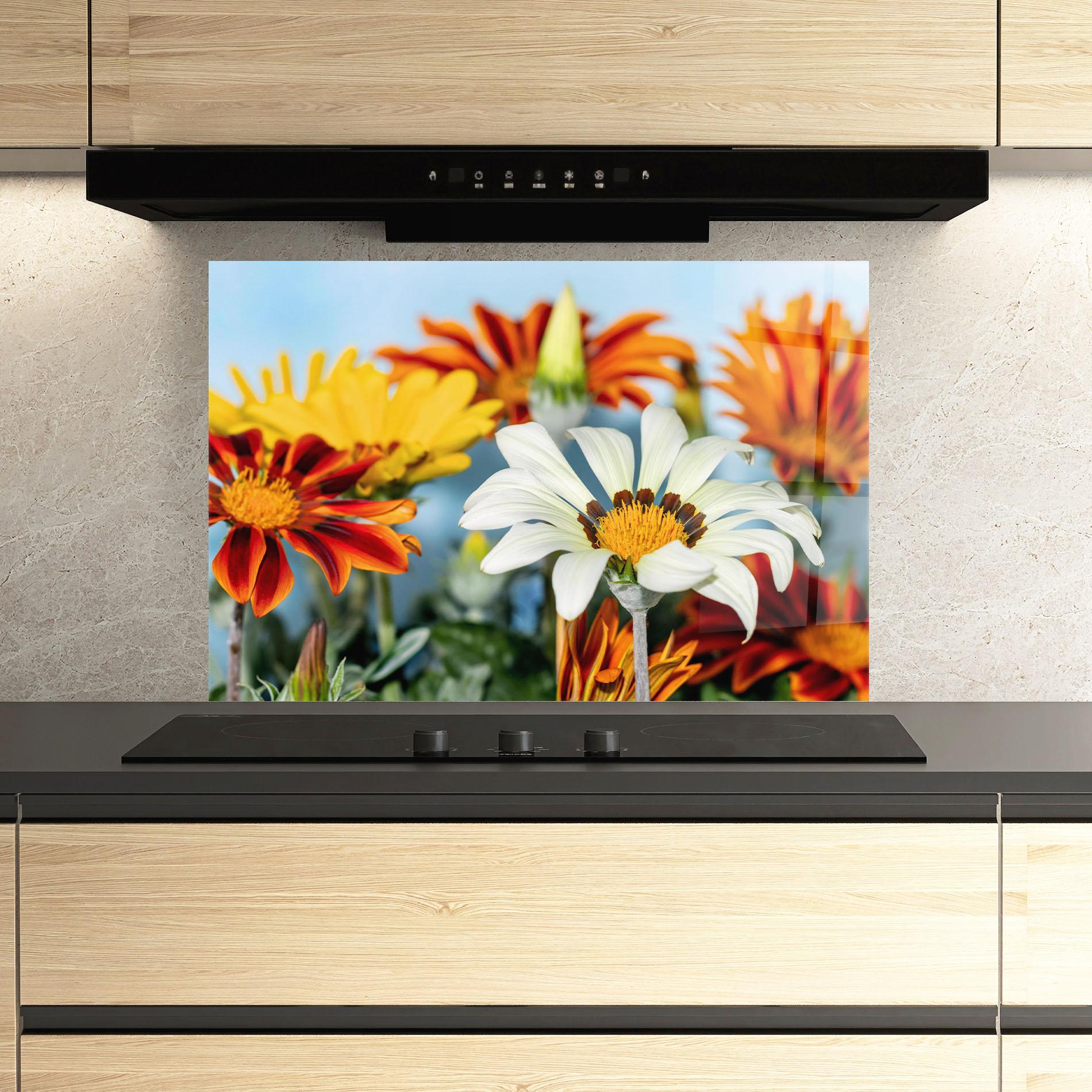 Стъклен панел за кухня Color Mix Daisy mockup 3