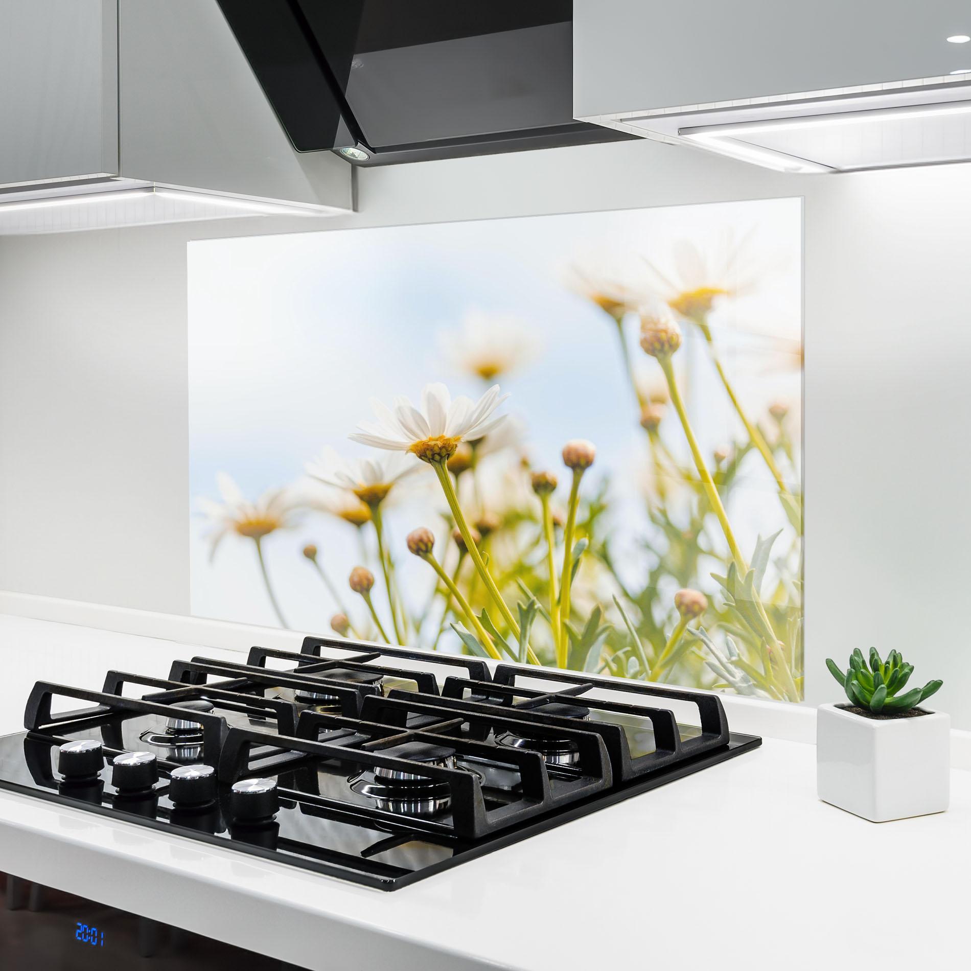 Стъклен панел за кухня Dreamy Daisy mockup 6