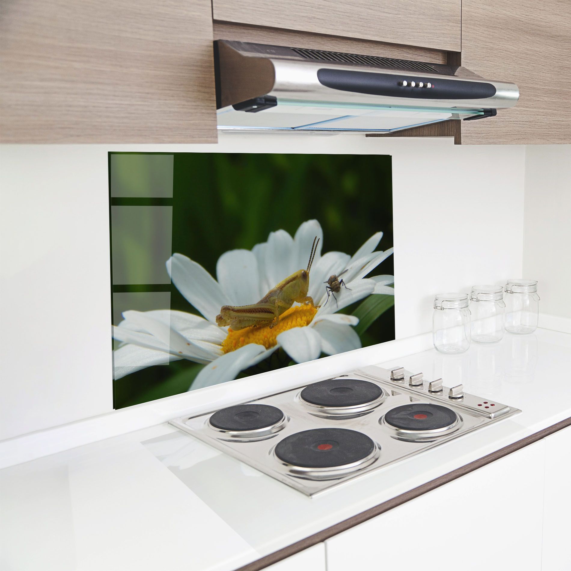 Cricket On Daisy mockup 8