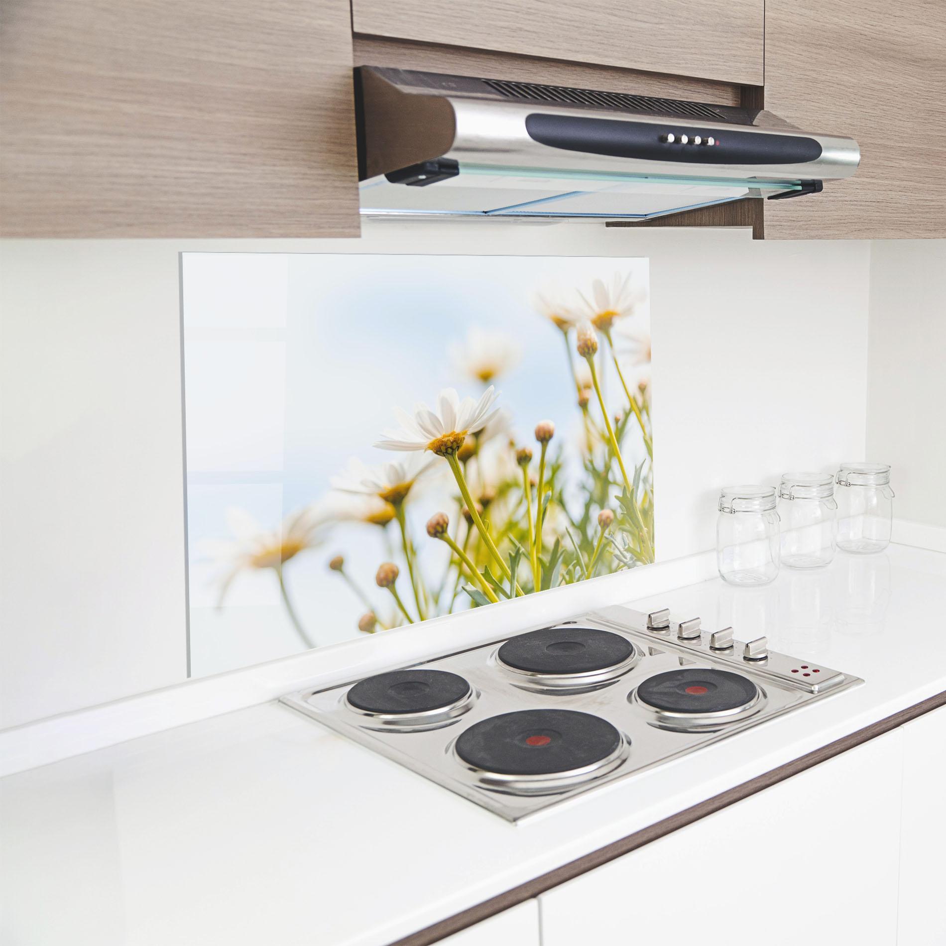 Стъклен панел за кухня Dreamy Daisy mockup 8