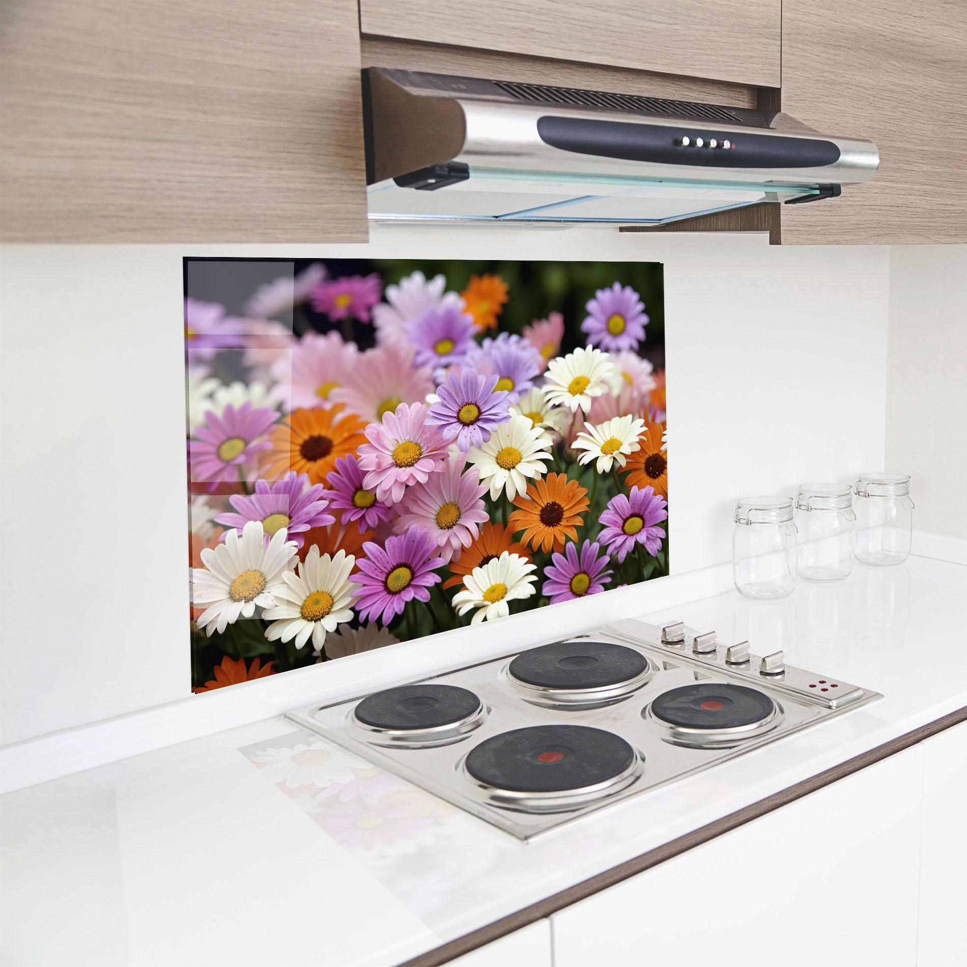 Стъклен панел за кухня Orange Purple Daisy Mix mockup 8