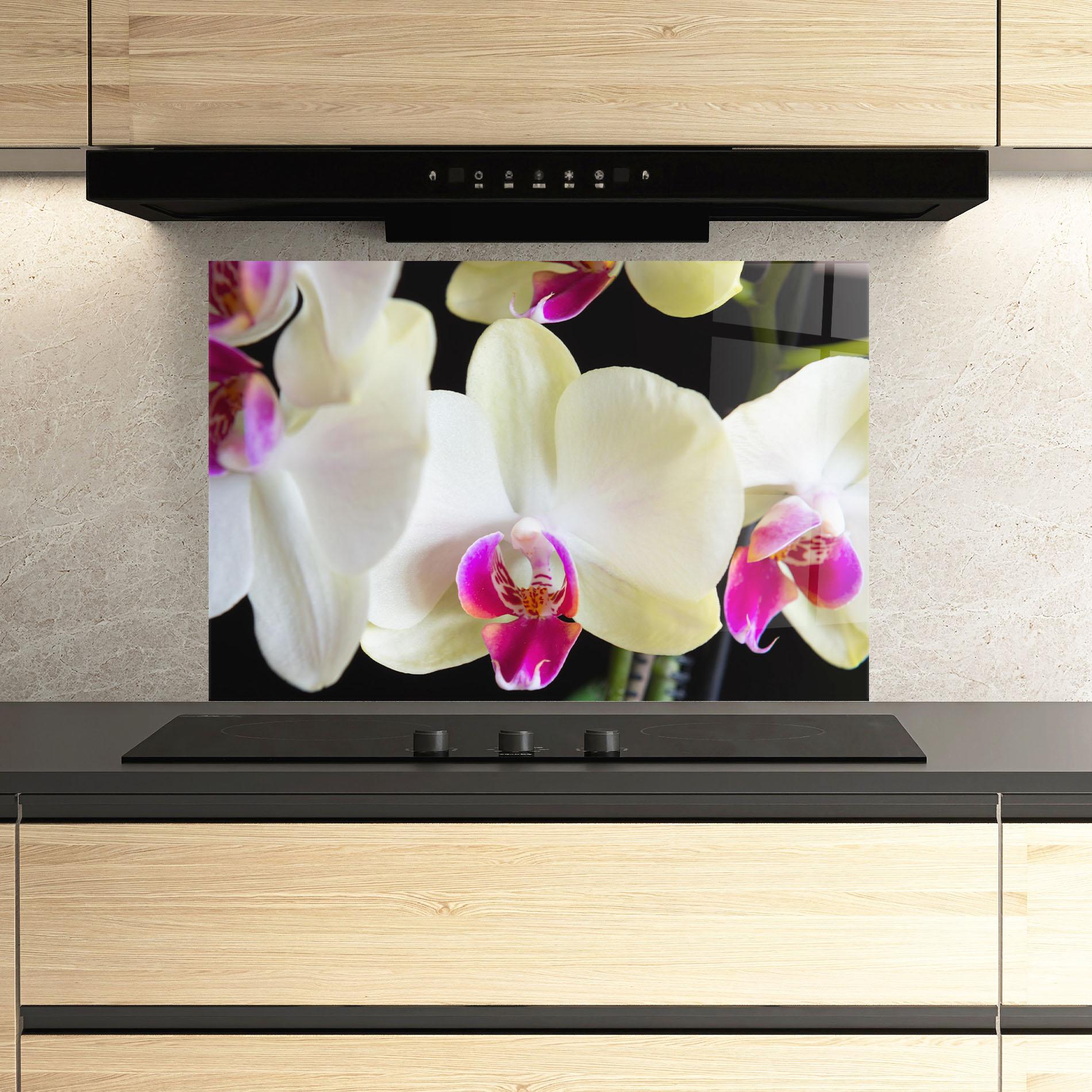 Стъклен панел за кухня Cream Purple Orchids mockup 3