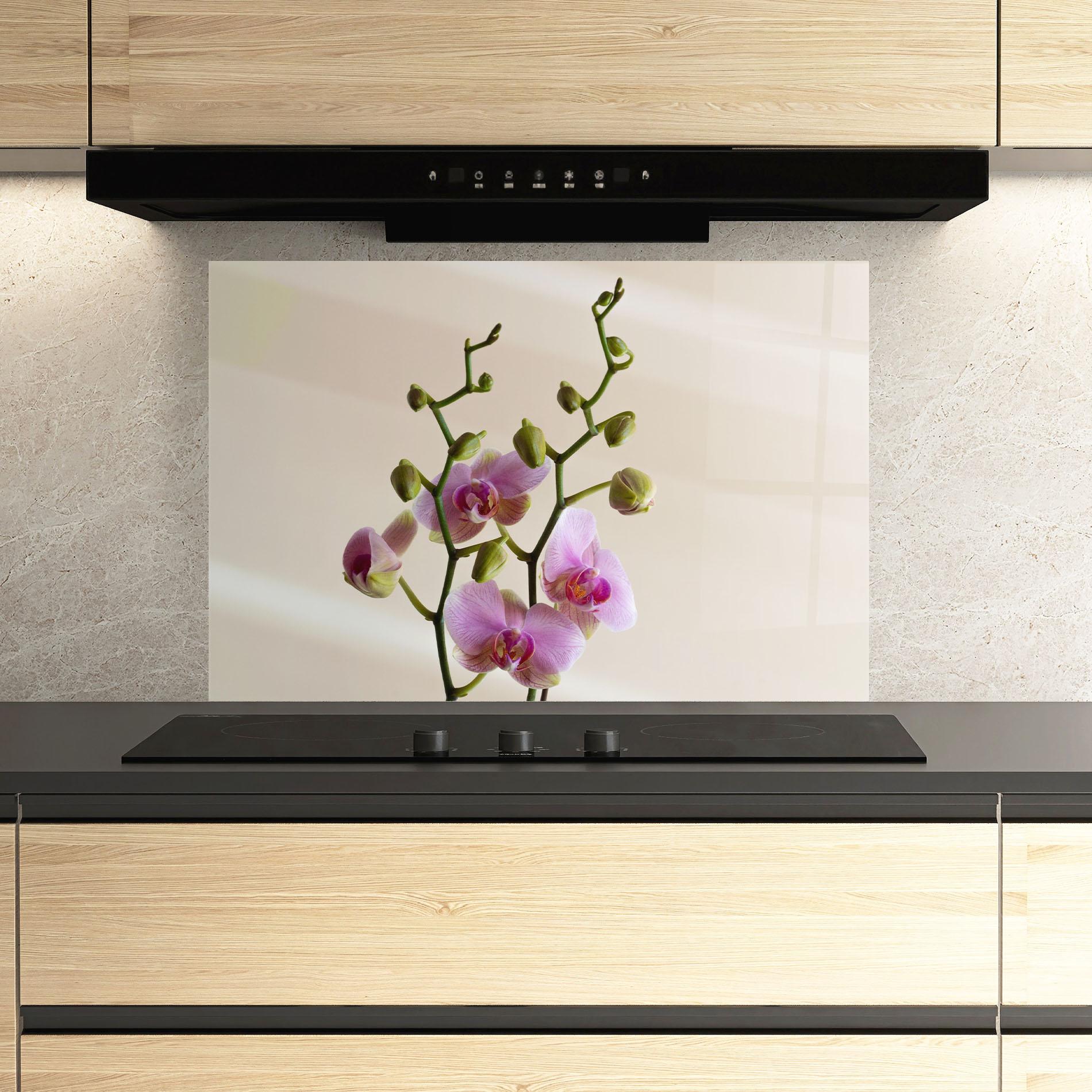 Стъклен панел за кухня Purple Orchid On Cream mockup 3