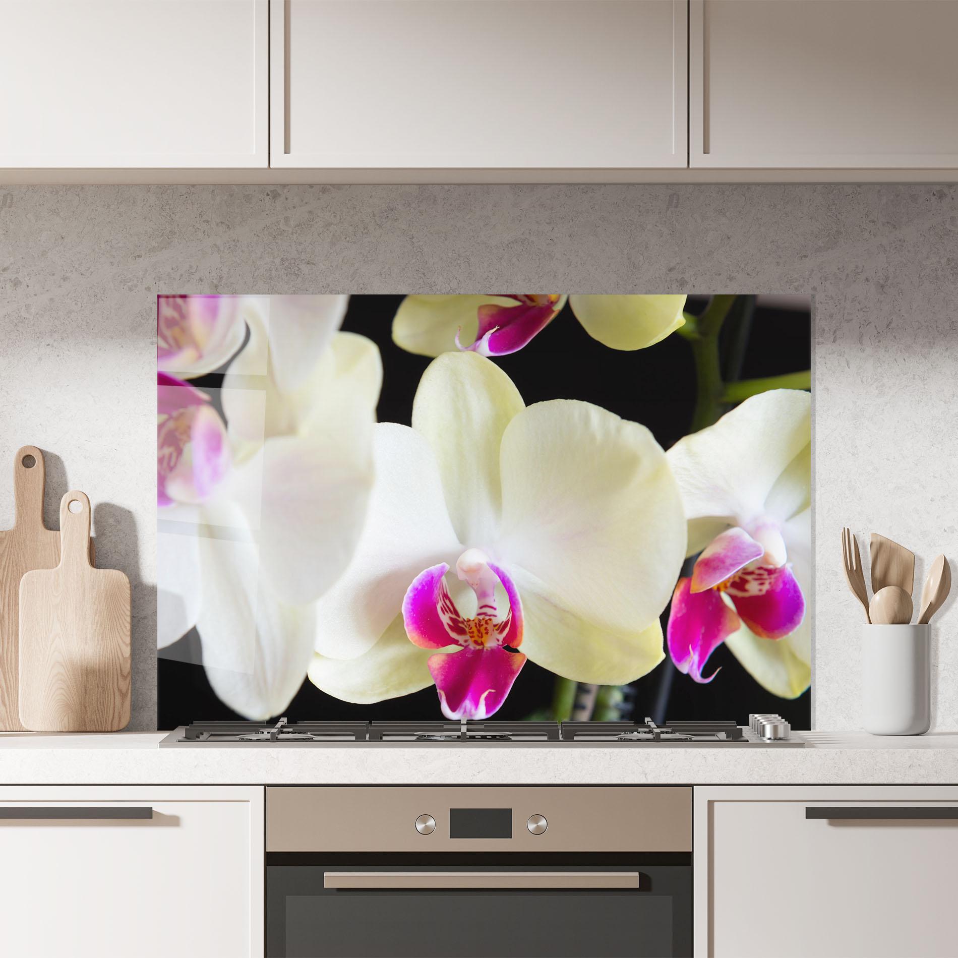 Стъклен панел за кухня Cream Purple Orchids mockup 7