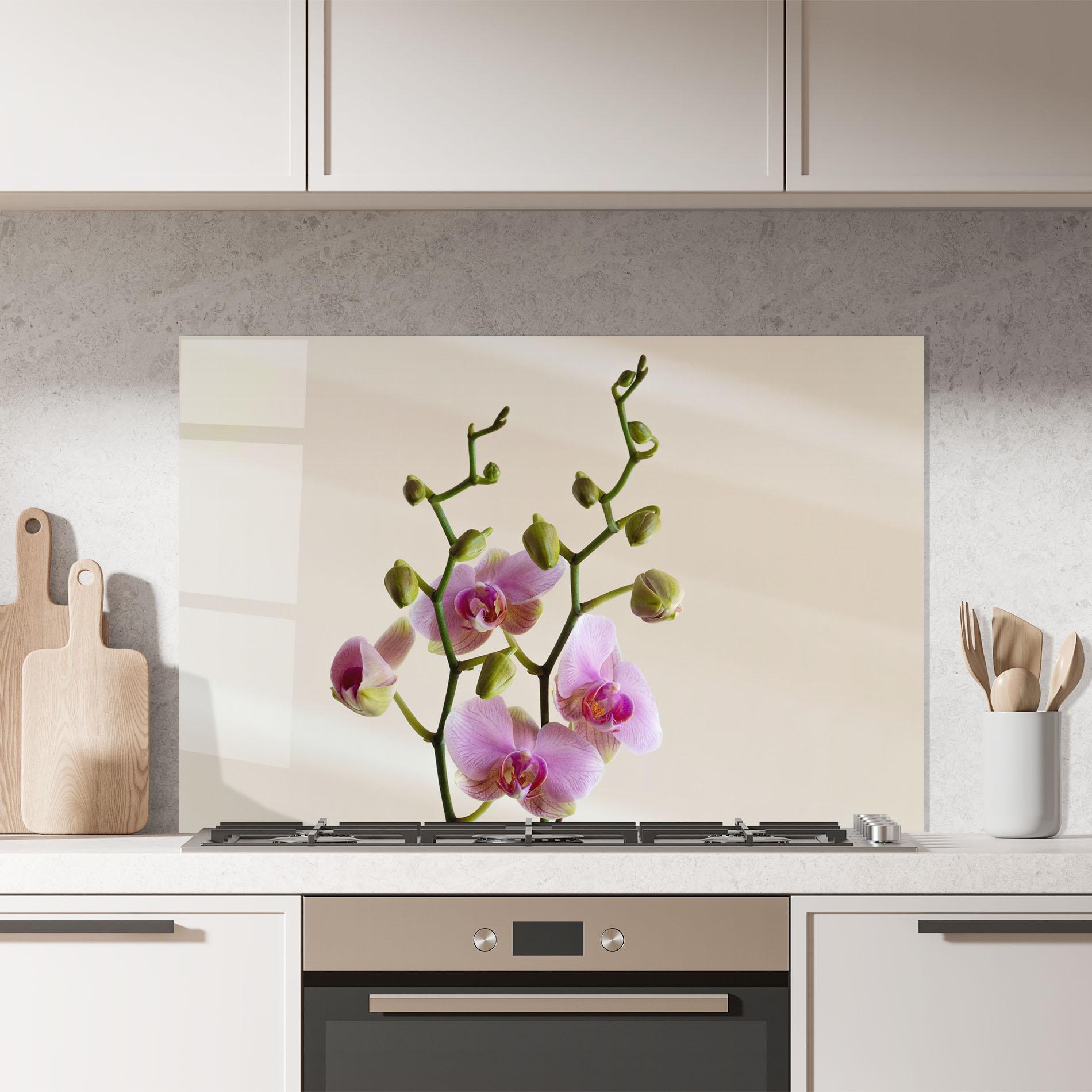 Стъклен панел за кухня Purple Orchid On Cream mockup 7