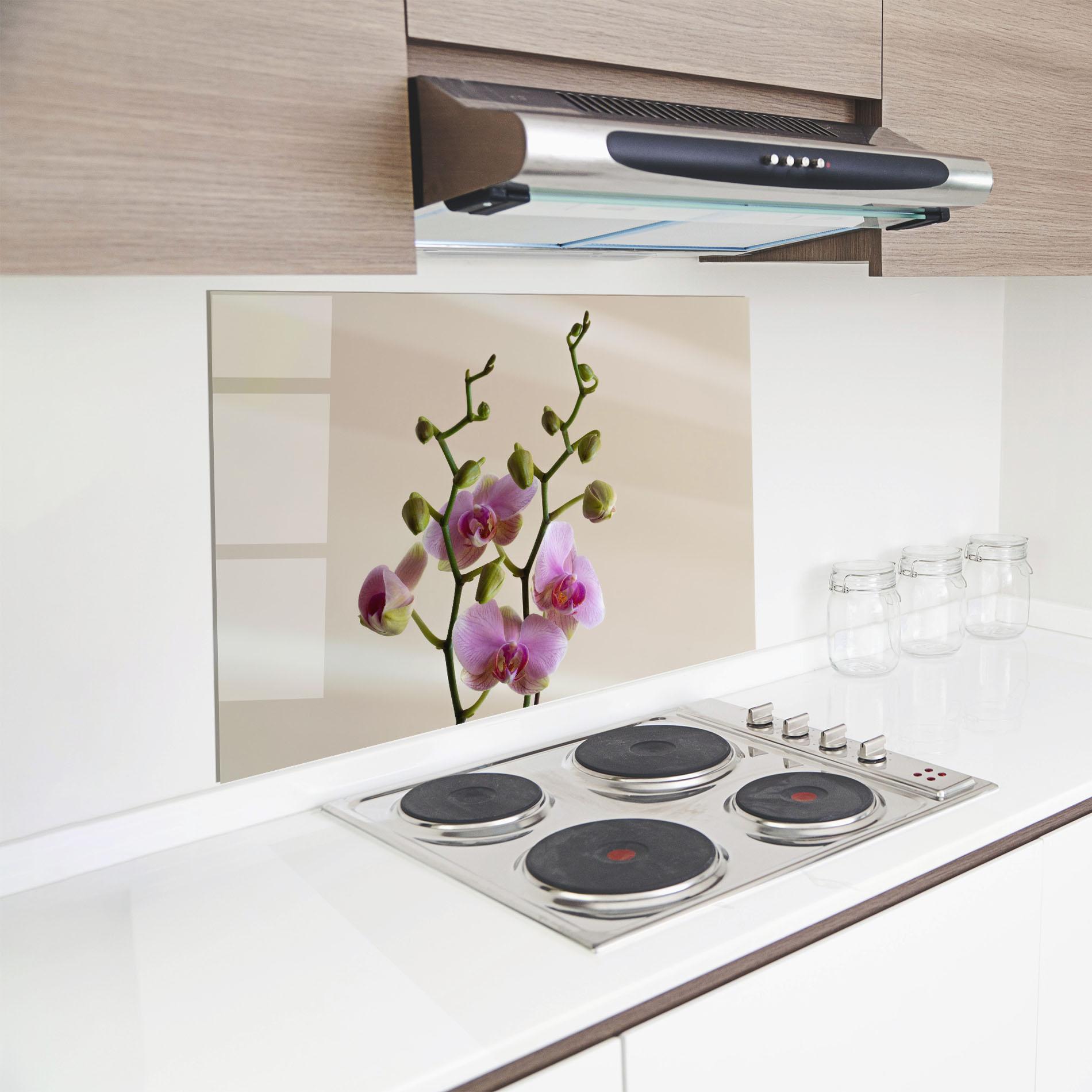 Стъклен панел за кухня Purple Orchid On Cream mockup 8