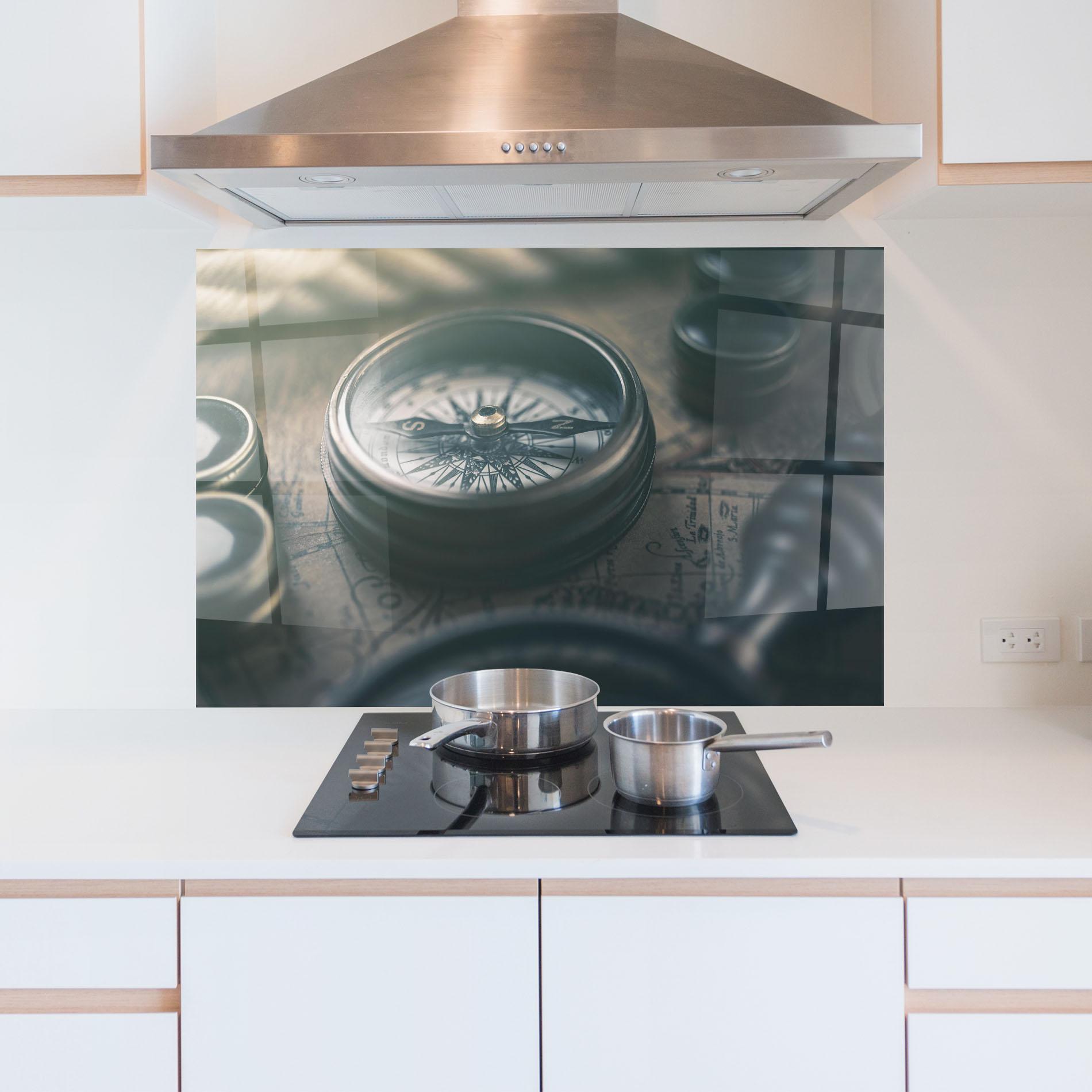 Стъклен панел за кухня Compass Art mockup 5