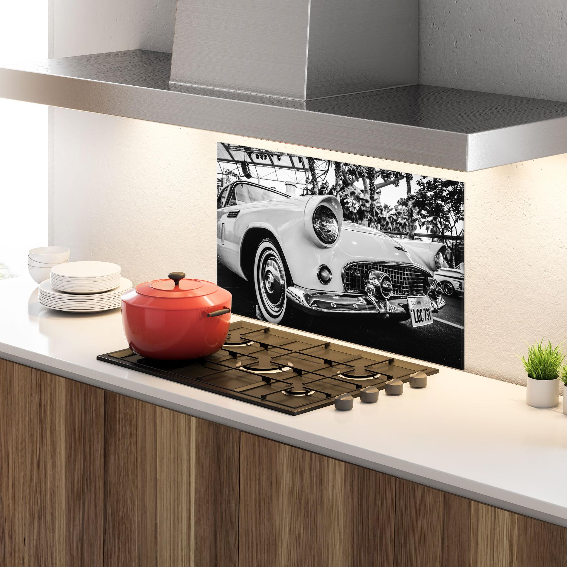 Стъклен панел за кухня Classic Car mockup 4