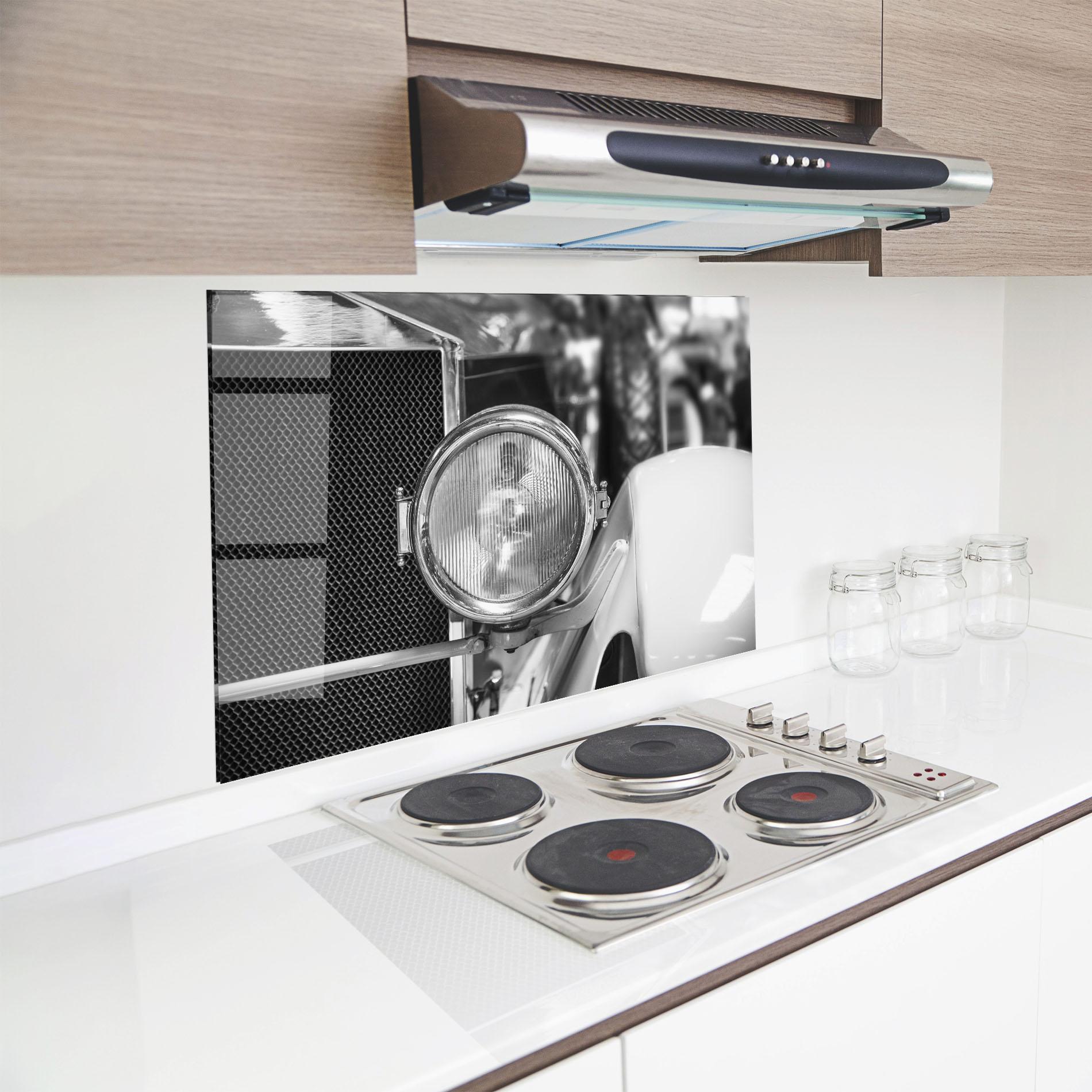 Стъклен панел за кухня Closeup Grey Car mockup 8