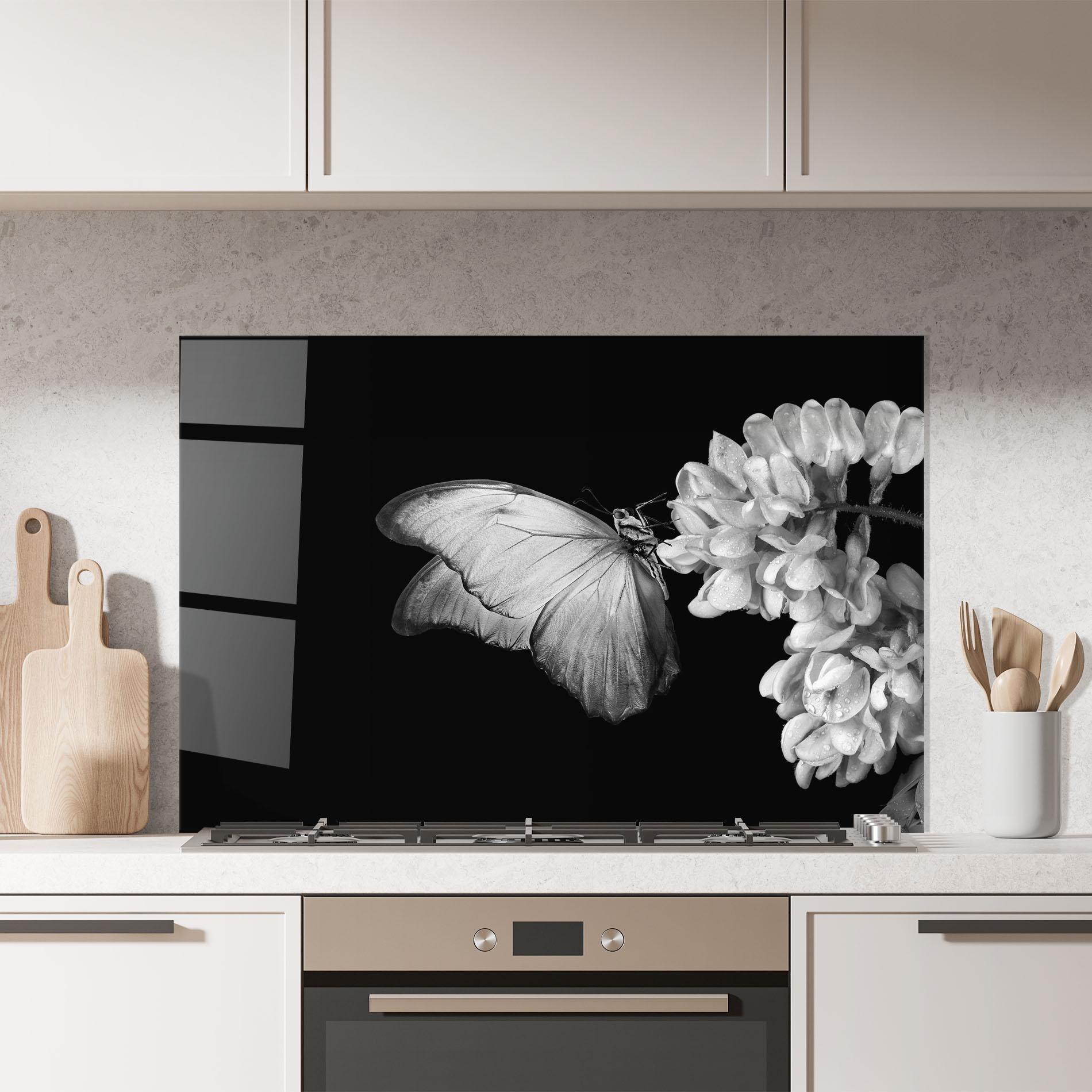 Стъклен панел за кухня Grey Butterfly mockup 7