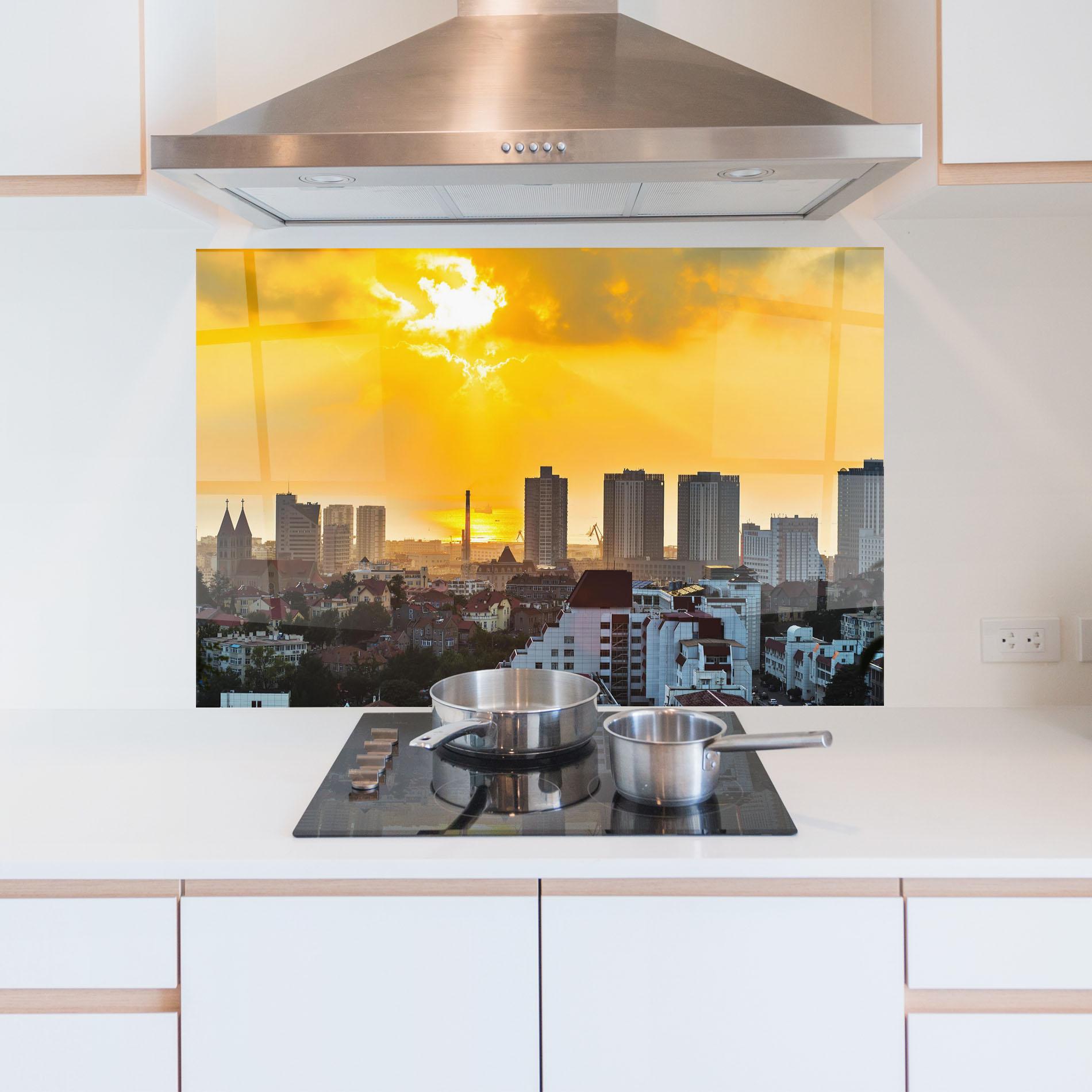 Стъклен панел за кухня City Illuminate Sun mockup 5