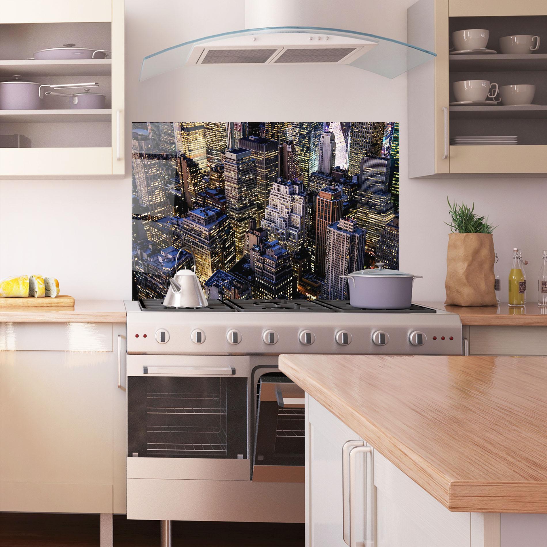 Стъклен панел за кухня Blue Gold Skylines mockup 1