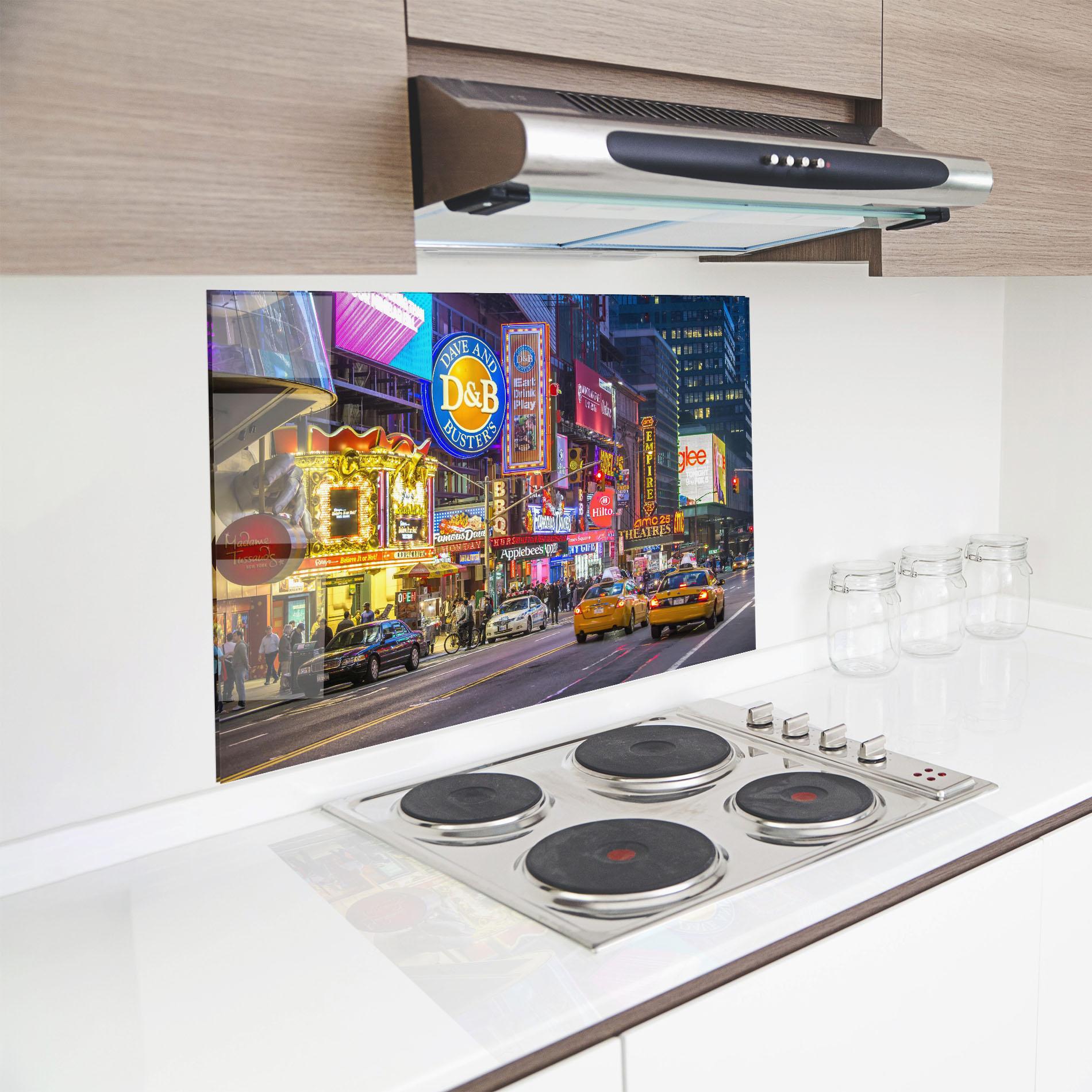 Стъклен панел за кухня New York Lights mockup 8
