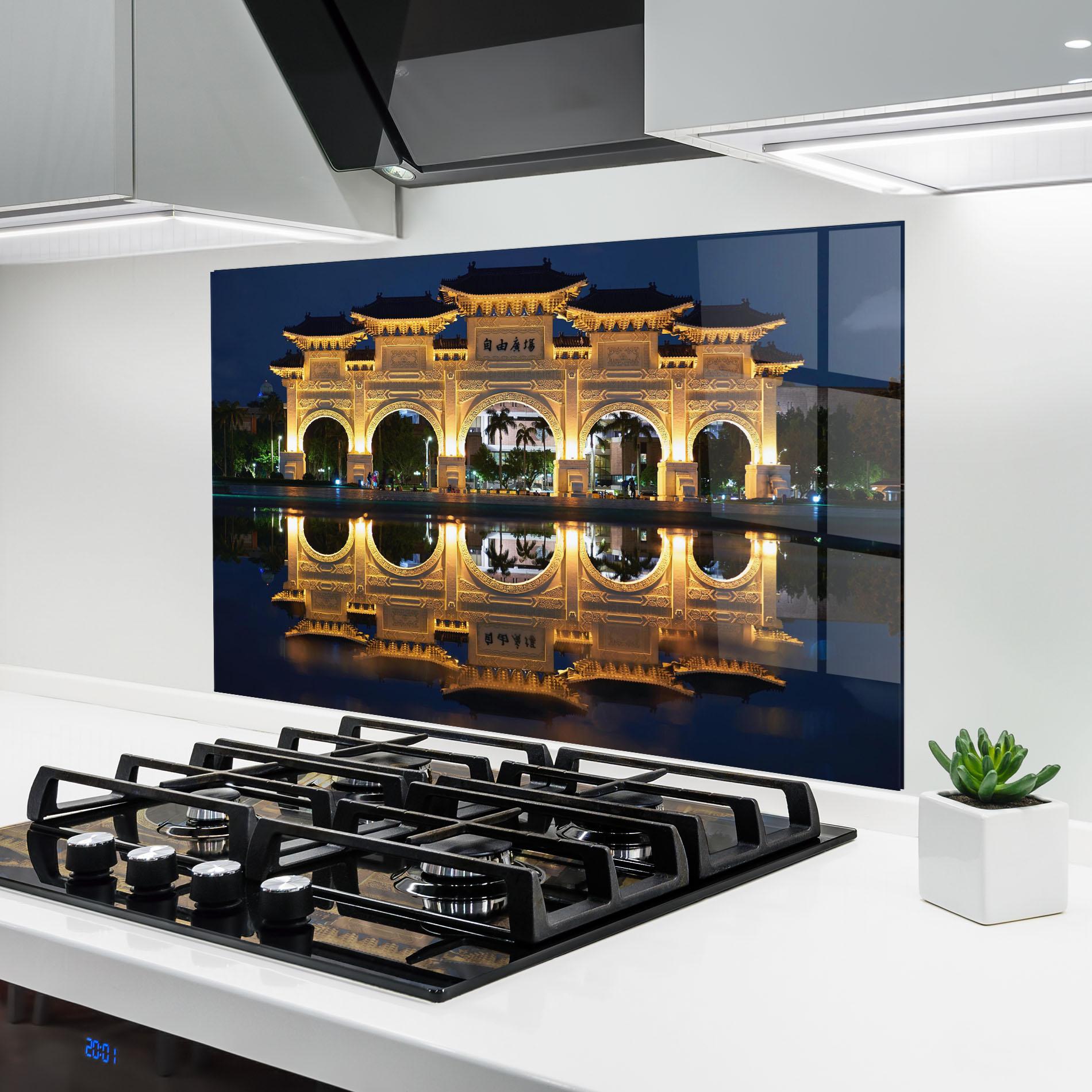Стъклен панел за кухня Chaing Kai Shek mockup 6