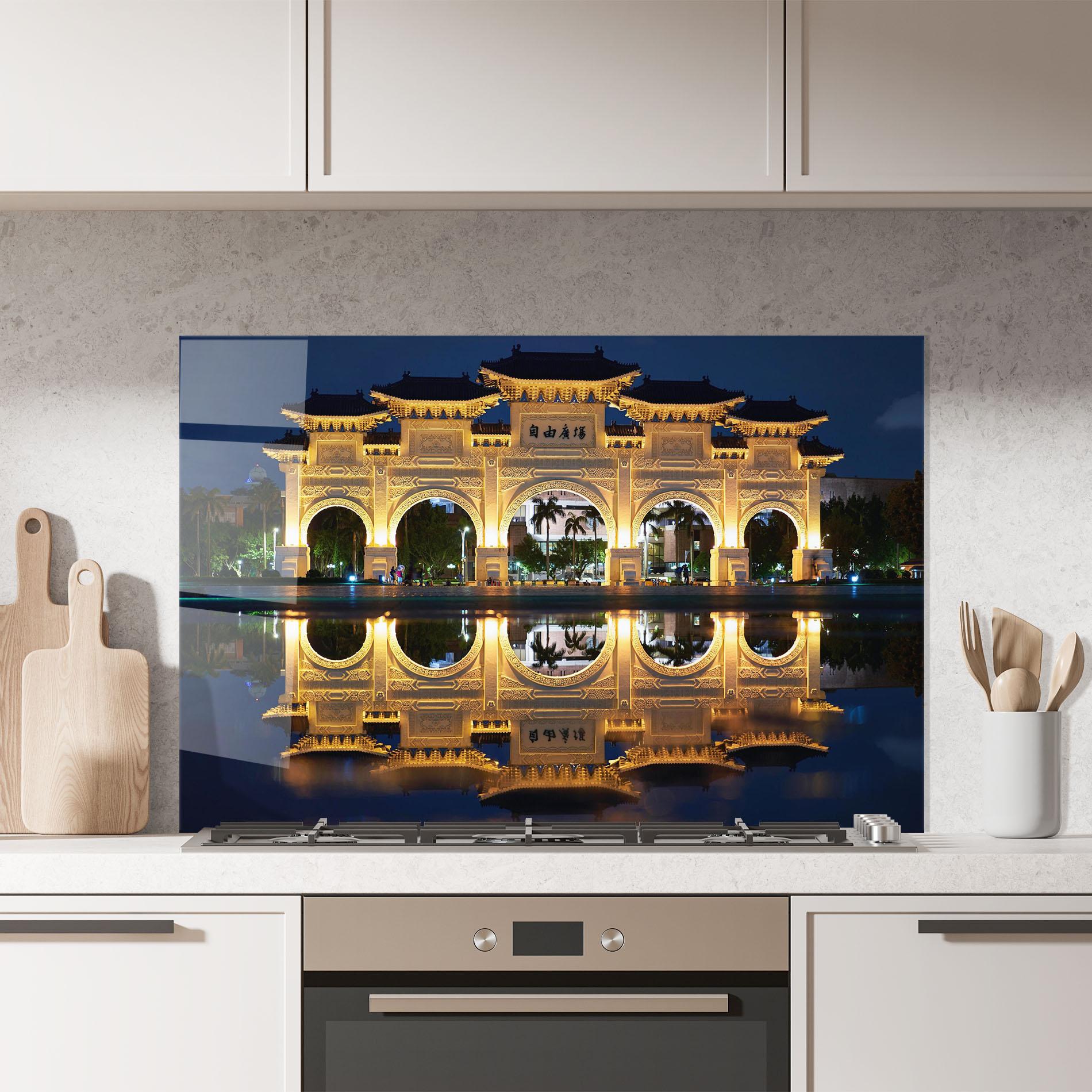 Стъклен панел за кухня Chaing Kai Shek mockup 7