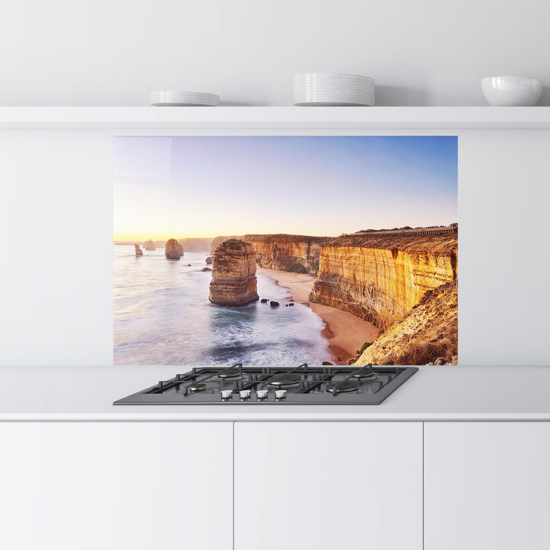 Стъклен панел за кухня Victoria Port mockup 9