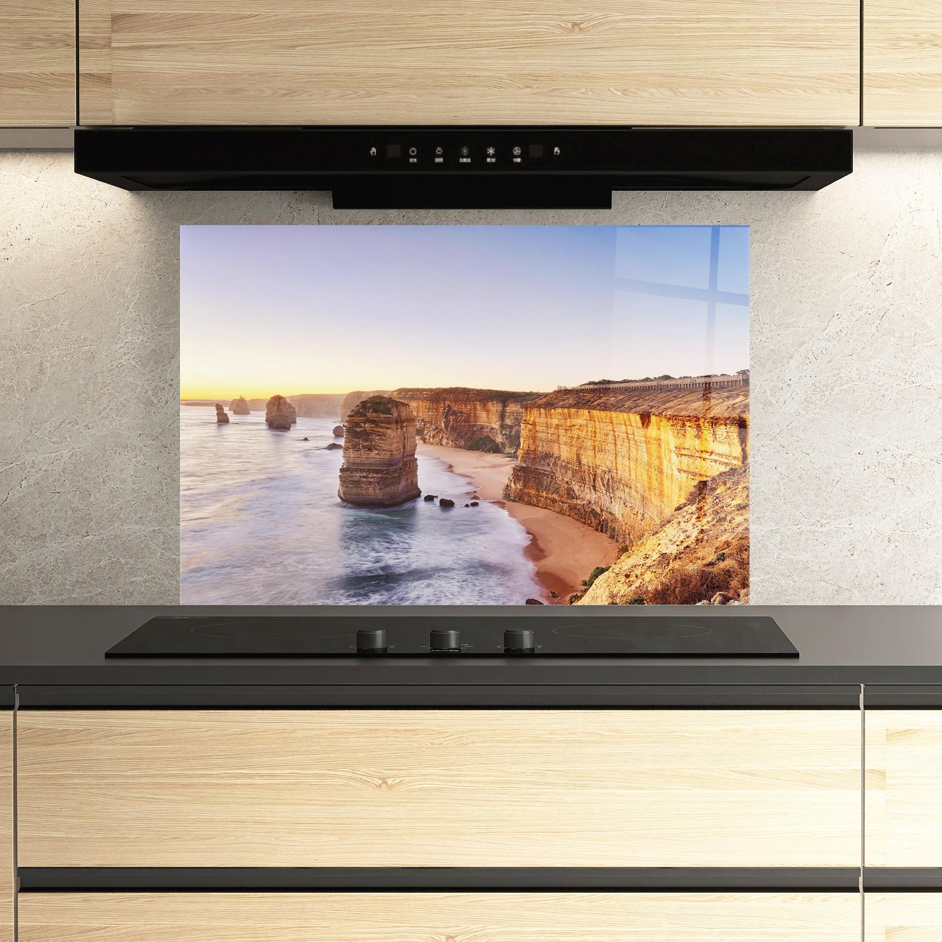 Стъклен панел за кухня Victoria Port mockup 3