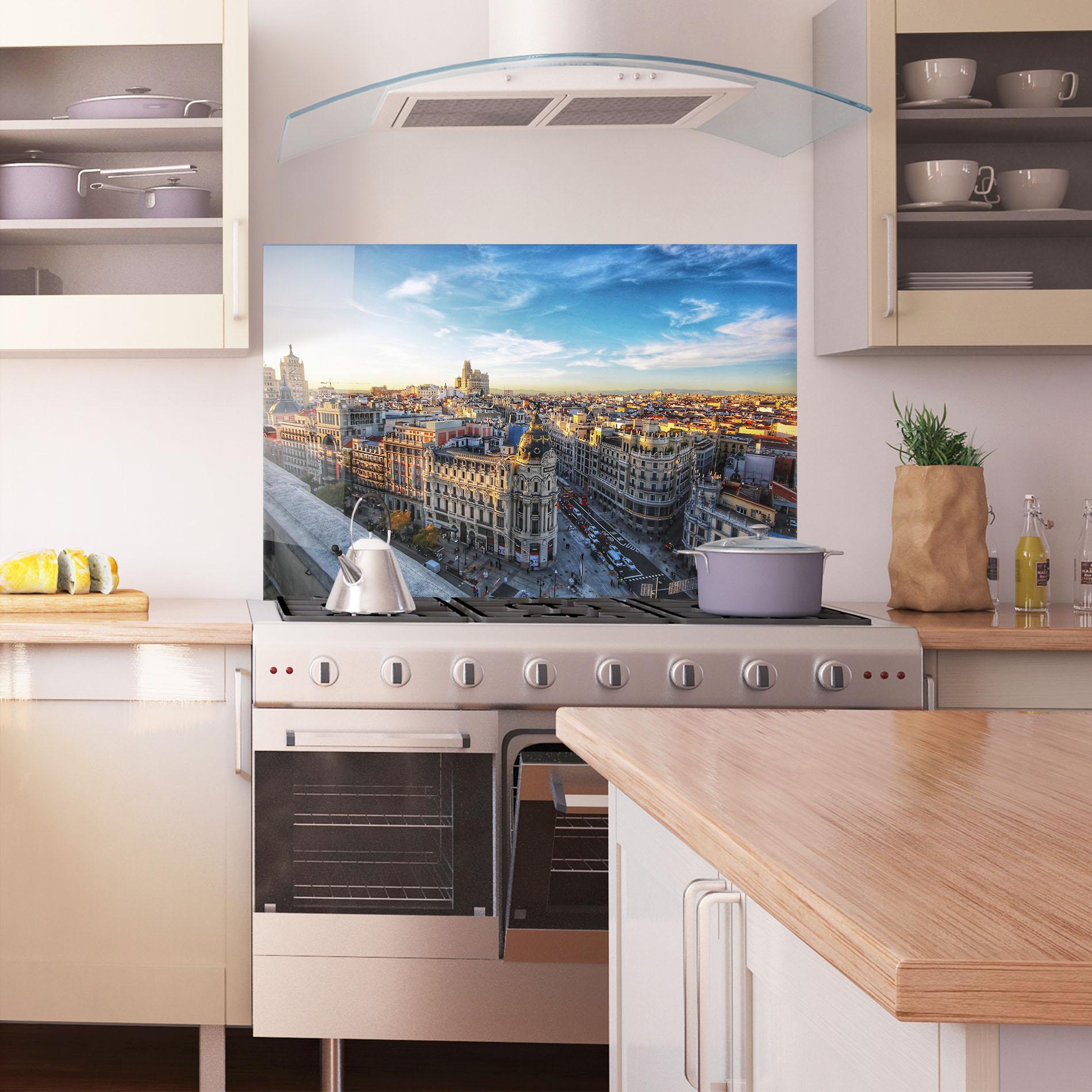 Стъклен панел за кухня Madrid View mockup 1