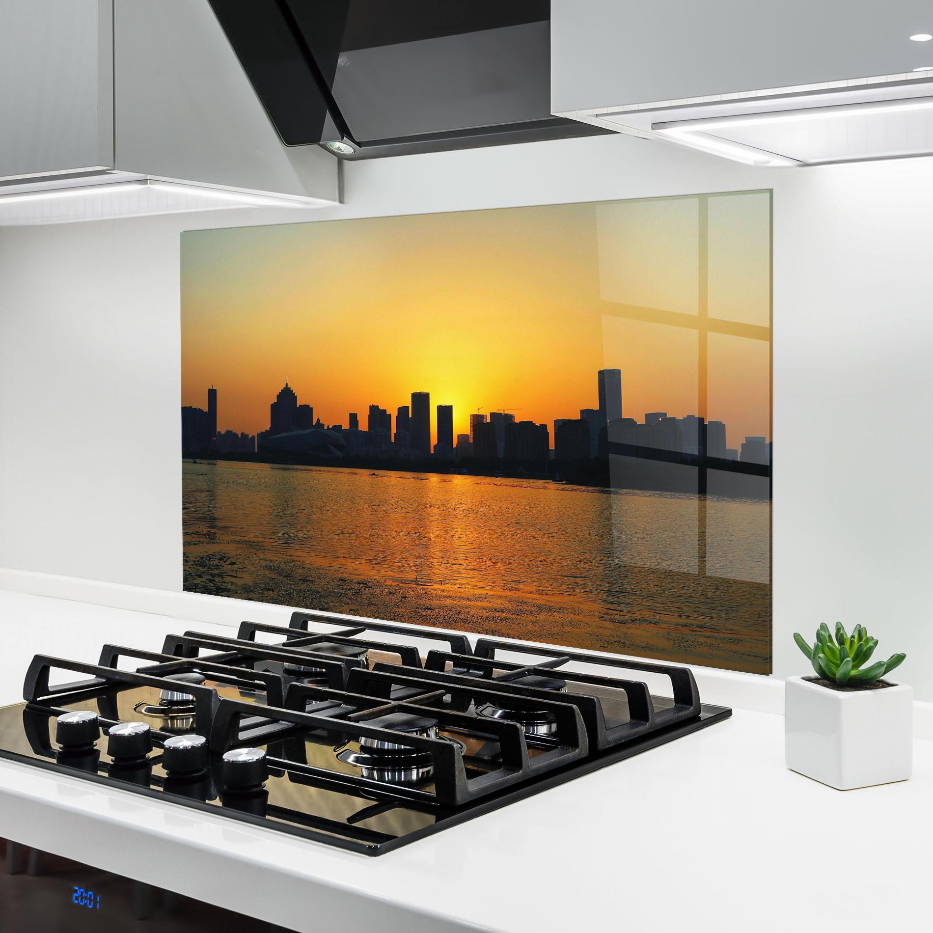 Стъклен панел за кухня City Building Sunset mockup 6