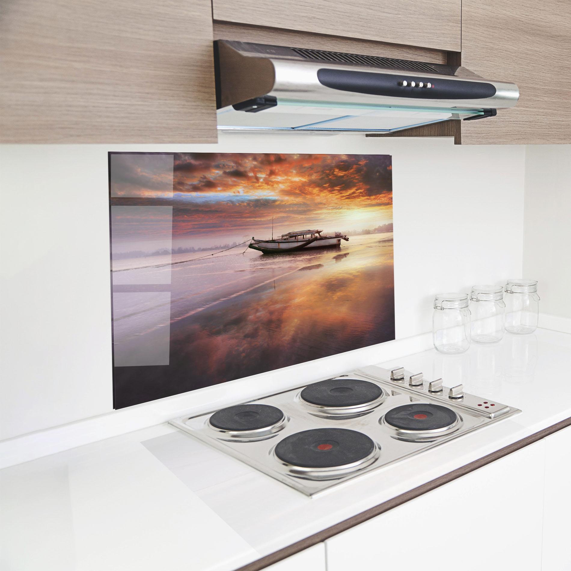Стъклен панел за кухня Beauty Boat Sunrise mockup 8