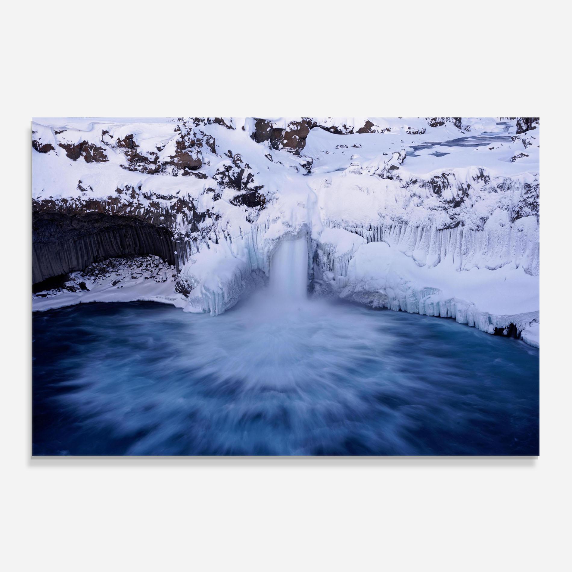Стъклен панел за кухня Snow Waterfall mockup 0
