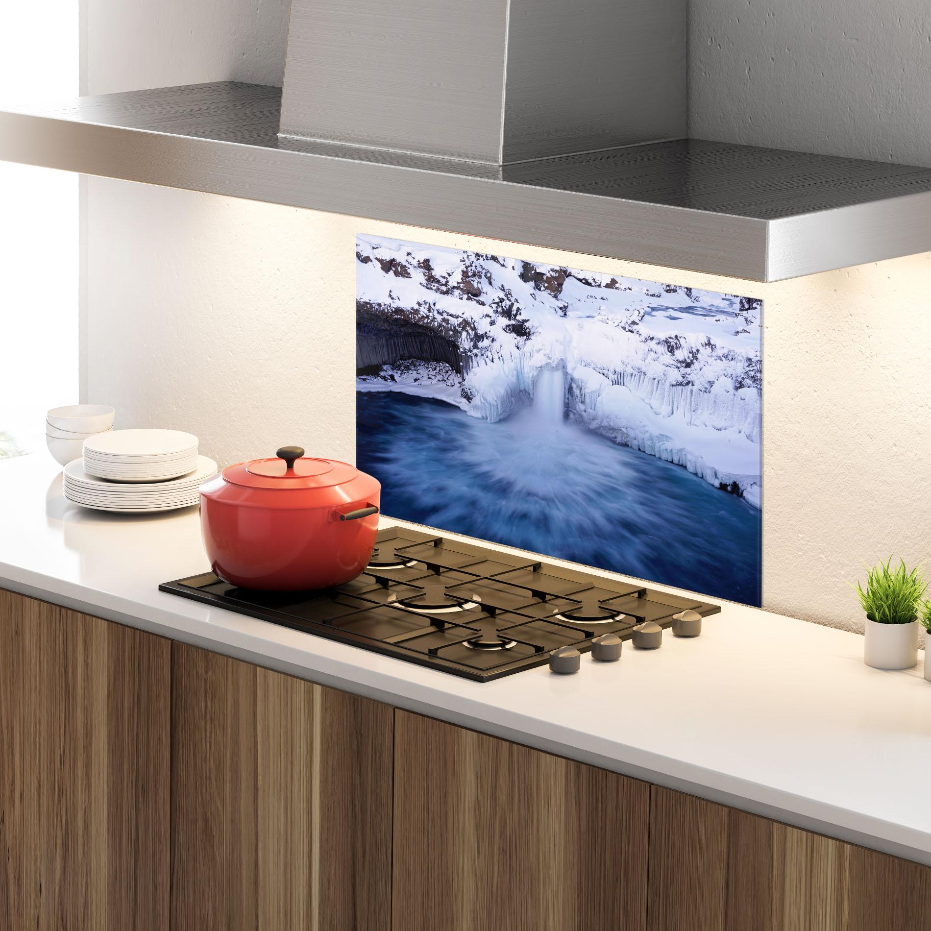 Стъклен панел за кухня Snow Waterfall mockup 4