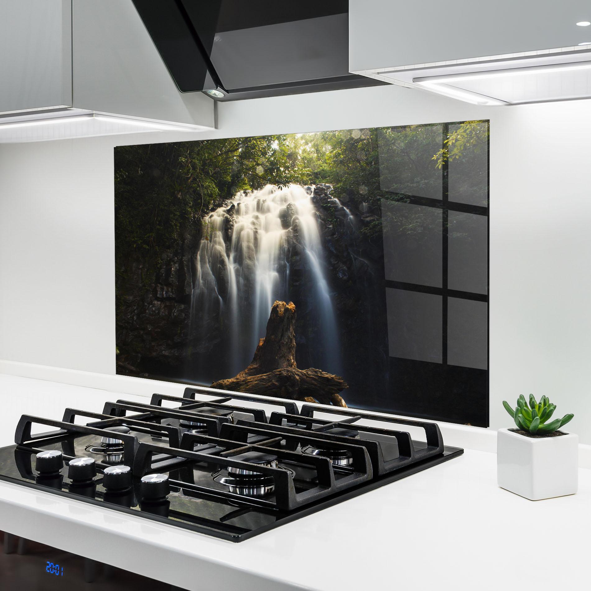 Стъклен панел за кухня Tree Log Waterfall mockup 6