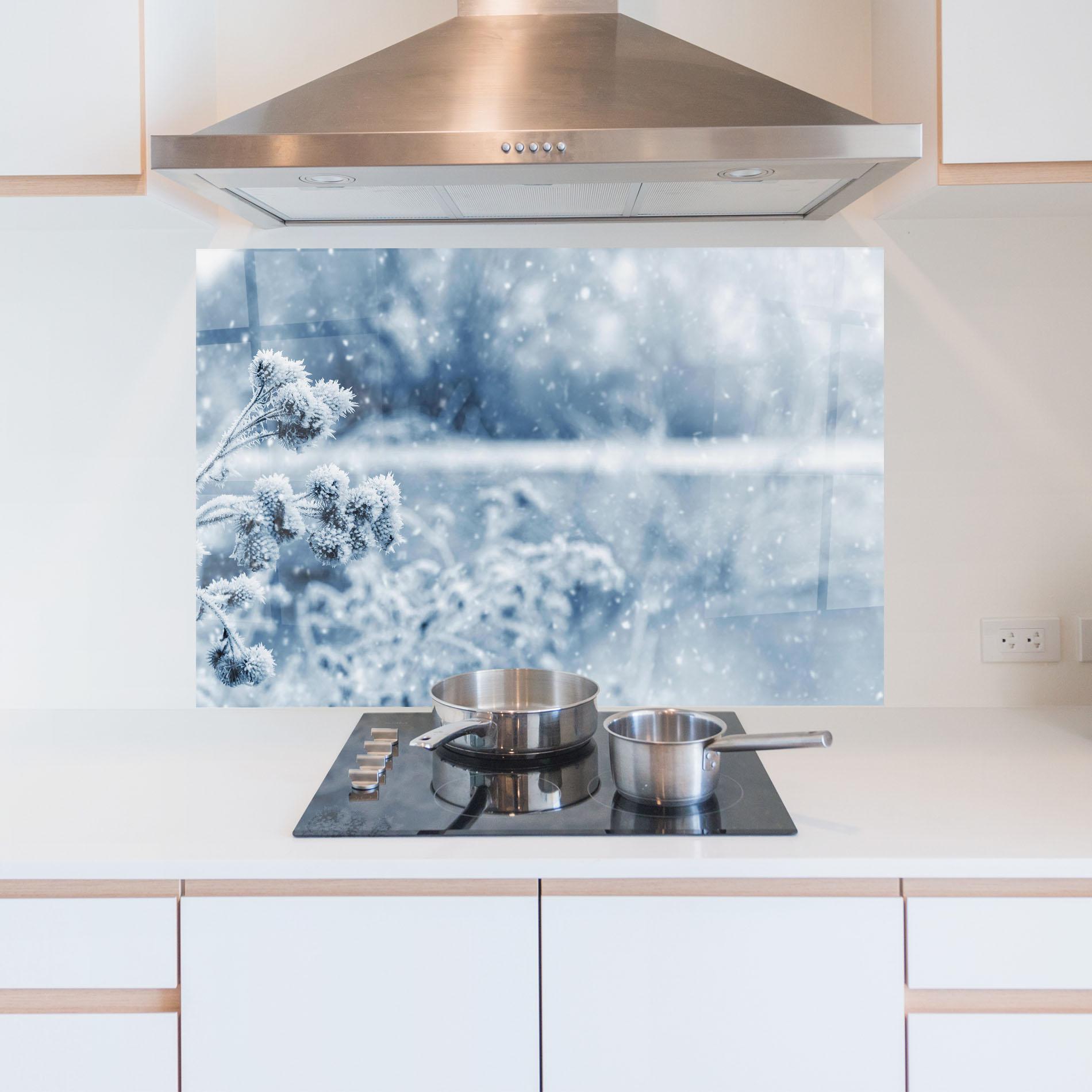 Стъклен панел за кухня Pretty Winter Plants mockup 5