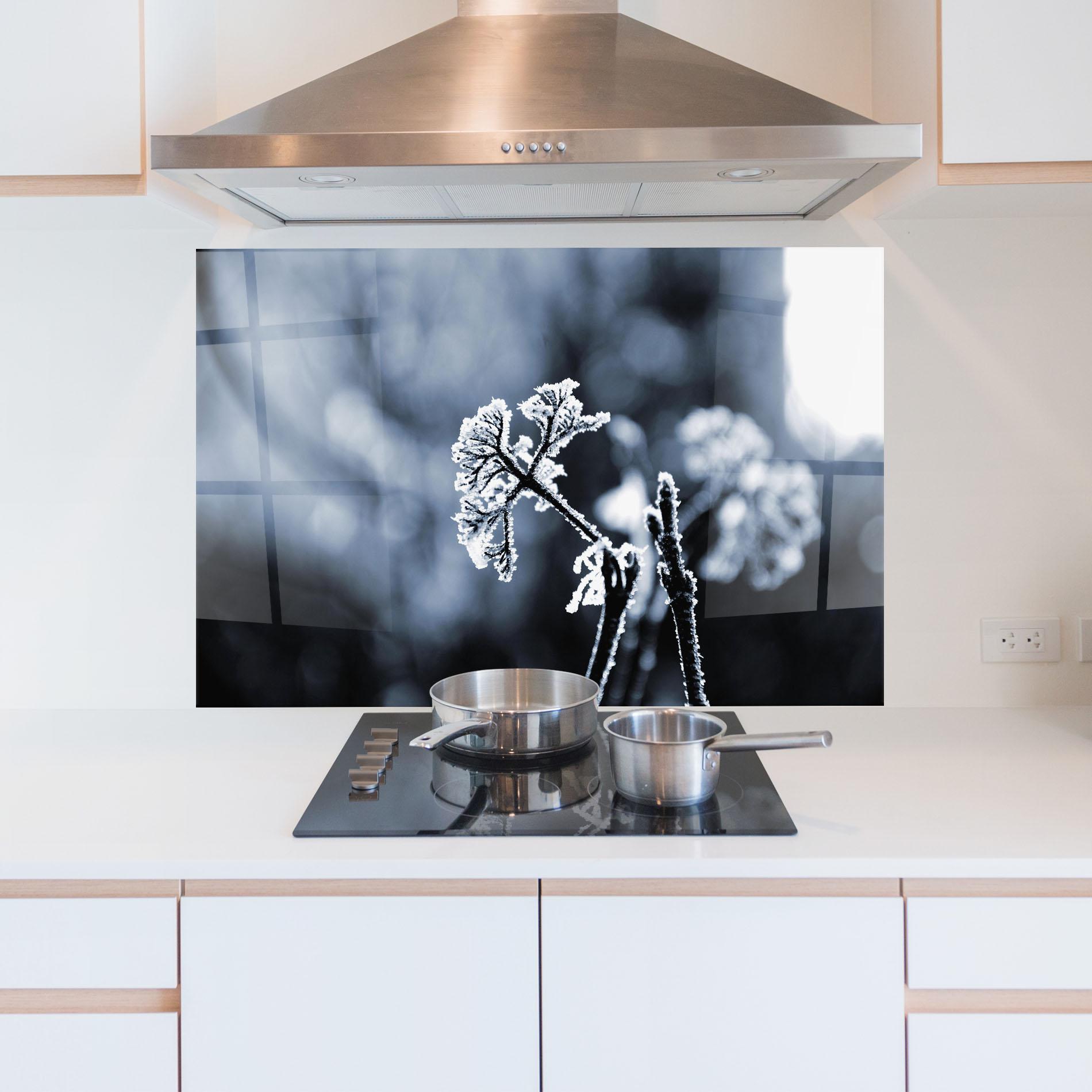 Стъклен панел за кухня Winter Plant mockup 5