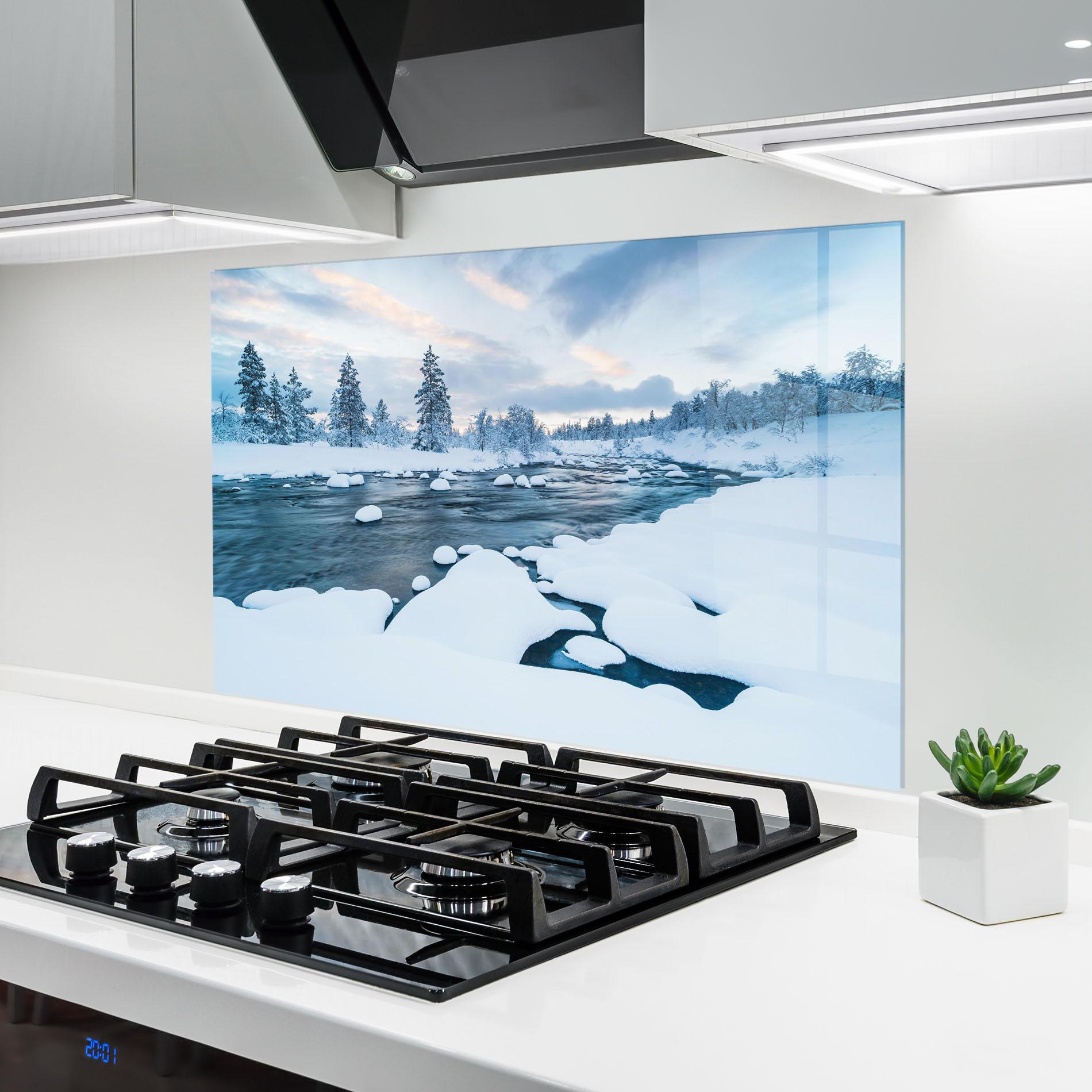 Стъклен панел за кухня Winter River mockup 6