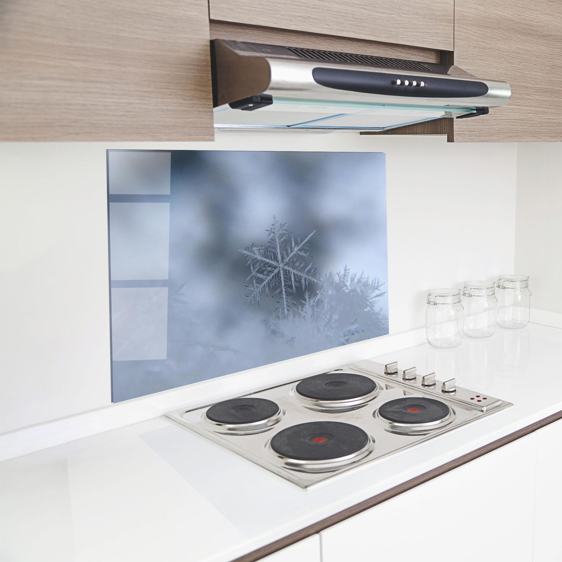 Стъклен панел за кухня Pretty Snowflake mockup 8