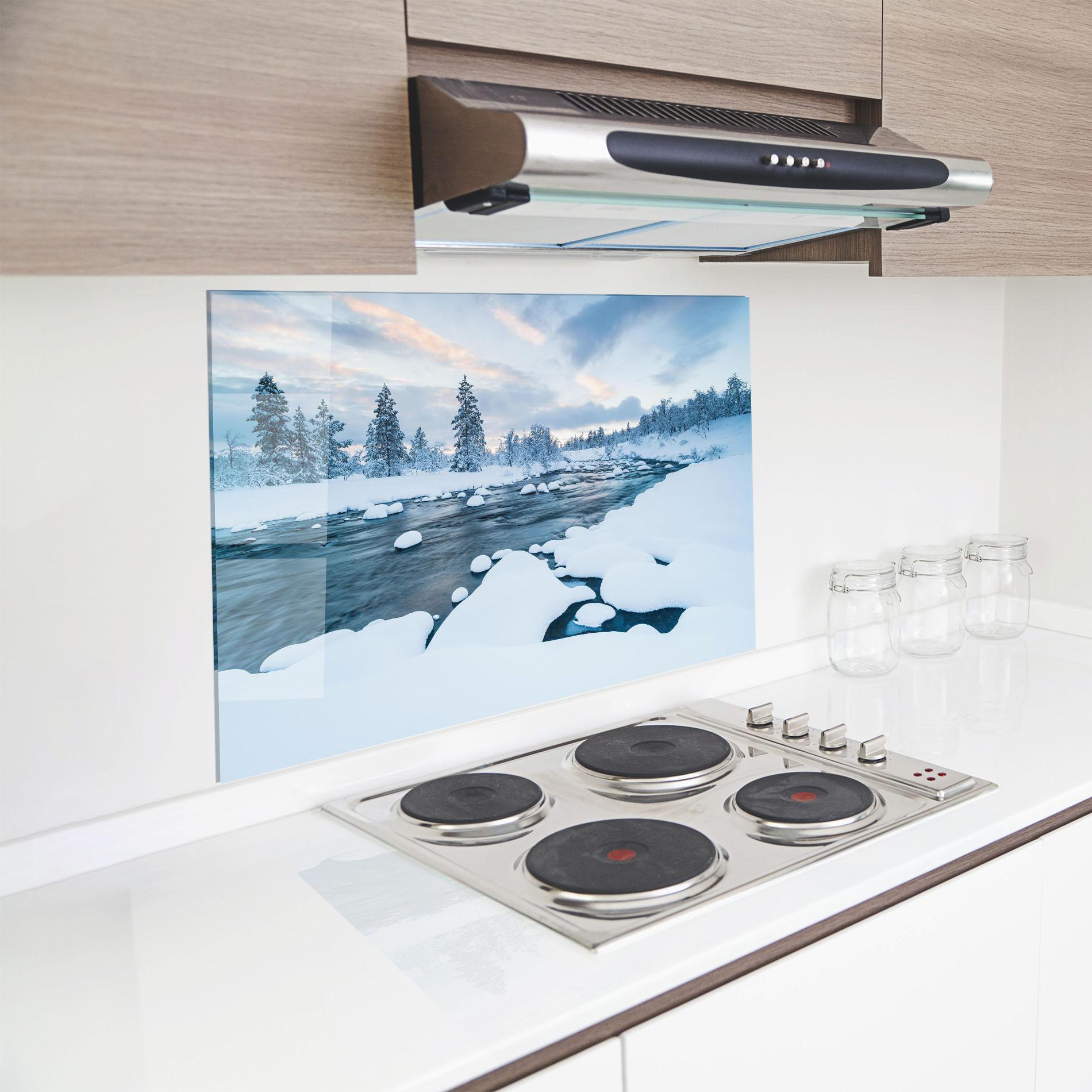Стъклен панел за кухня Winter River mockup 8