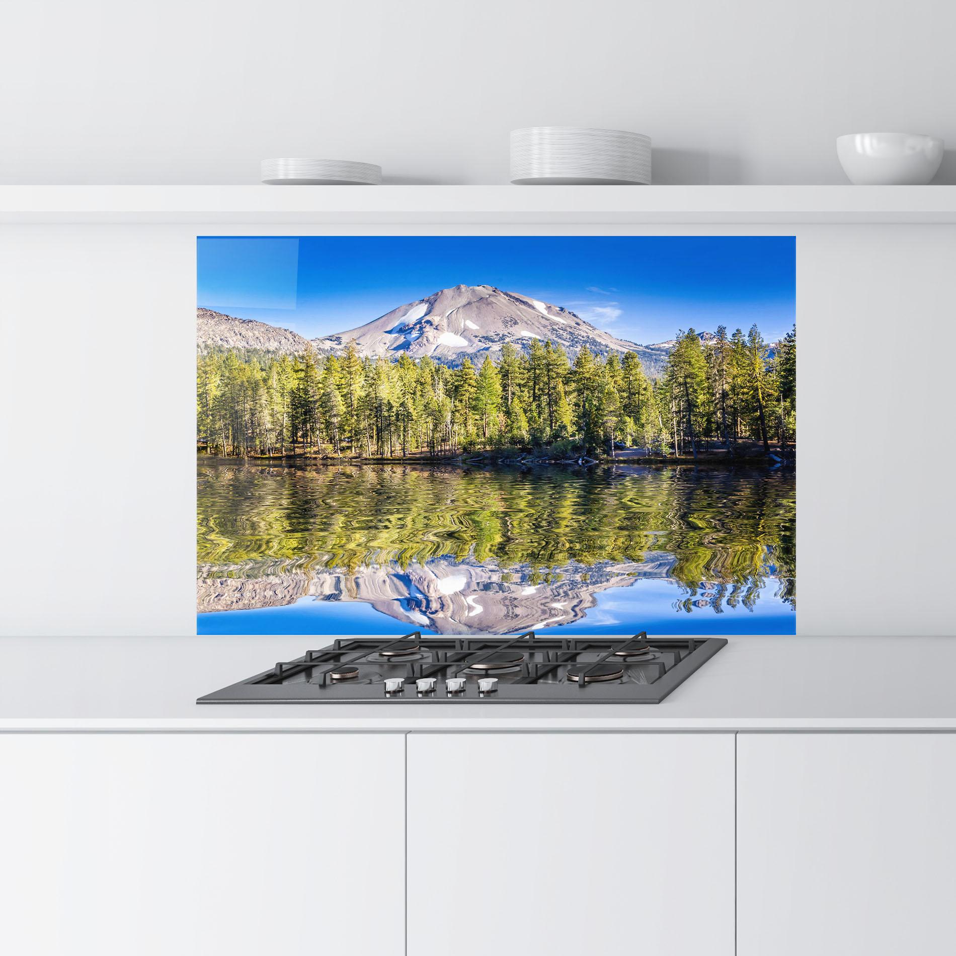 Стъклен панел за кухня Green Tree Lake mockup 9